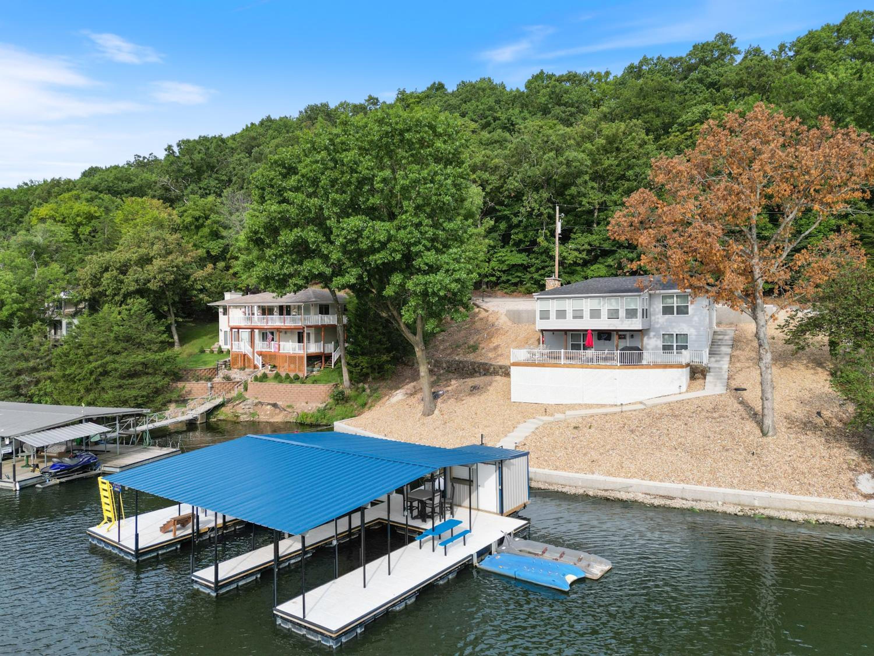 Pet-Friendly Home, Great Dock, Waterfront, Lake Views, Boat Slip