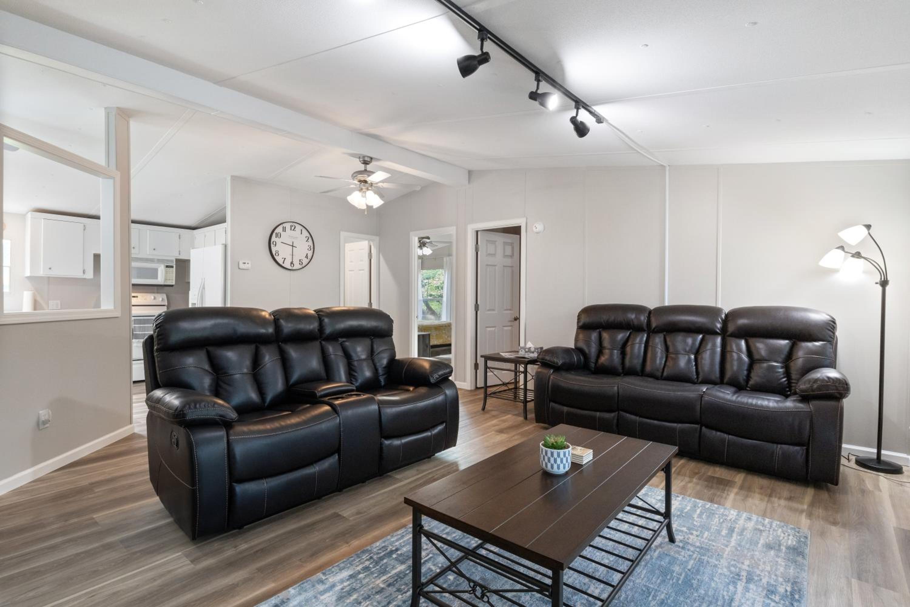 New! 2 Homes-Firepit, Hot Tub, Huge Yard and Dock