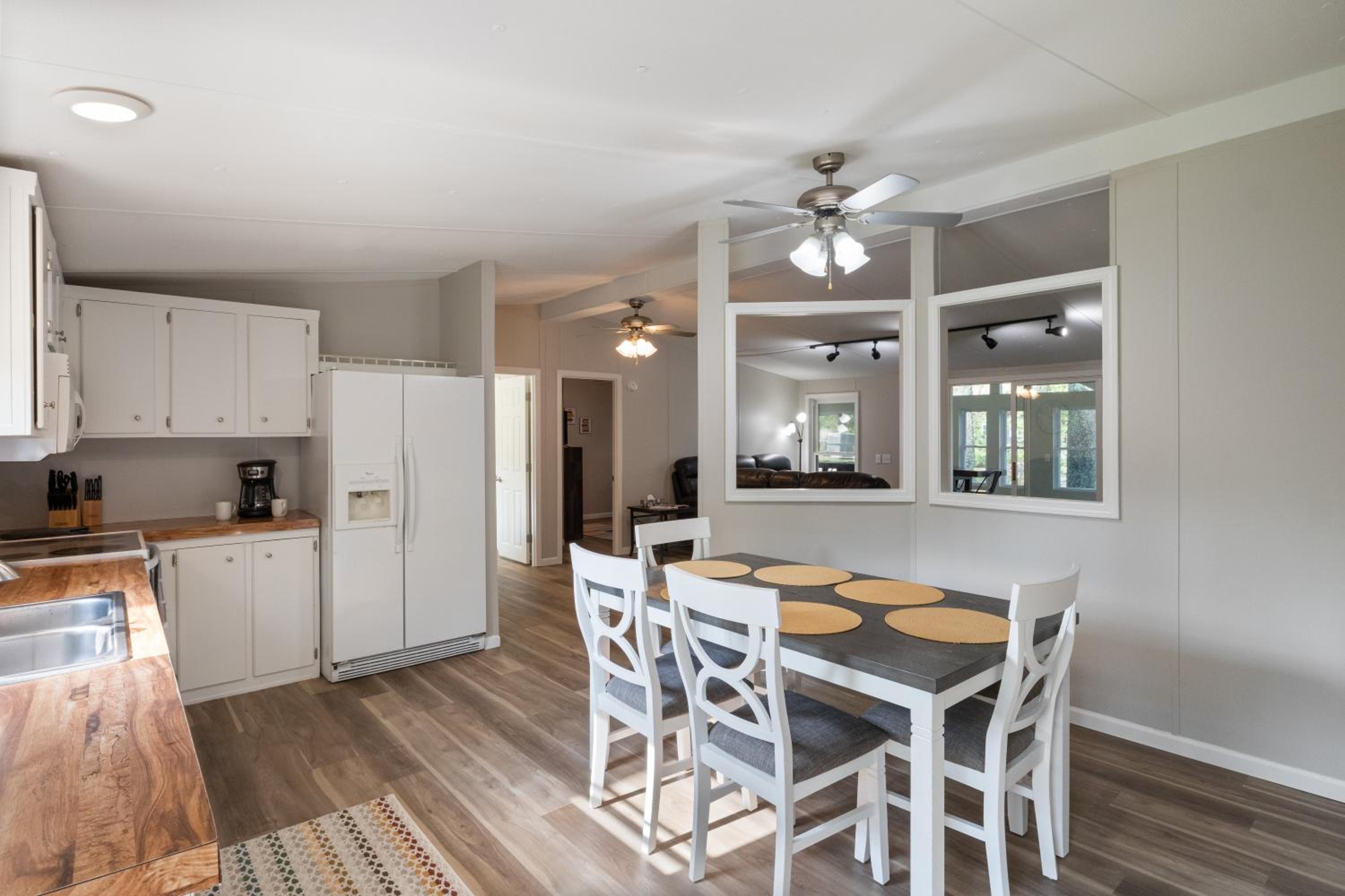 New! 2 Homes-Firepit, Hot Tub, Huge Yard and Dock