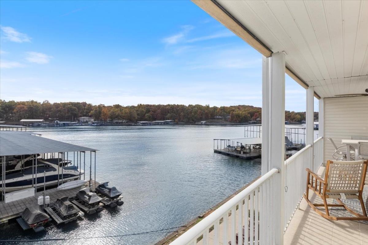 Newly Updated, Amazing Views, Boat Slip & Heated Pool