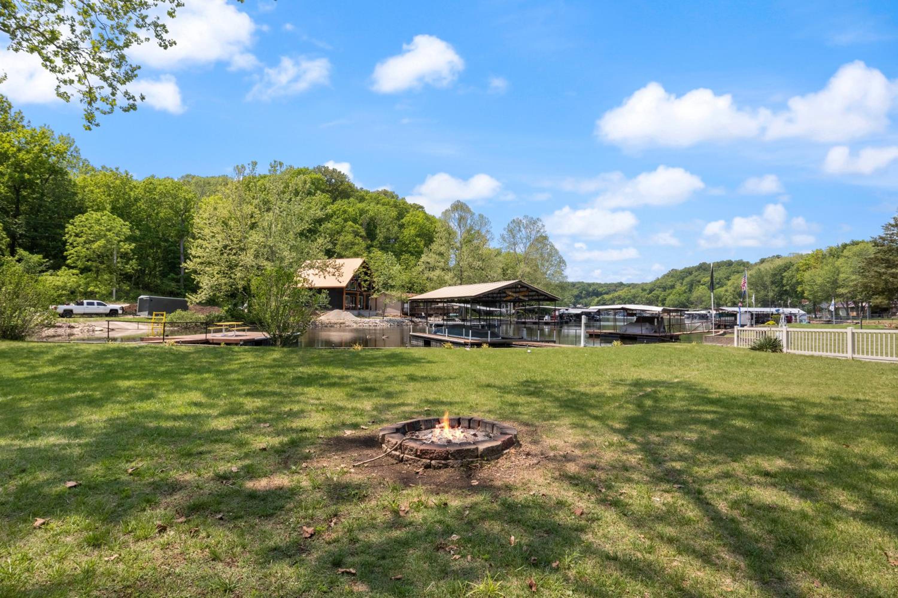New! 2 Homes-Firepit, Hot Tub, Huge Yard and Dock