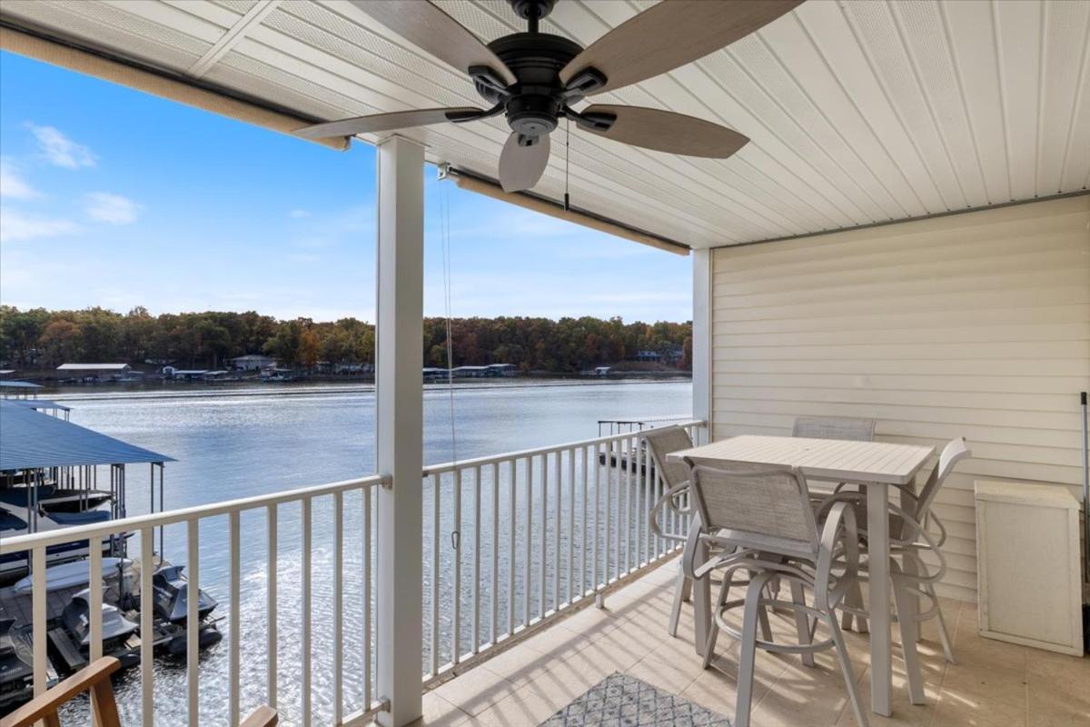 Newly Updated, Amazing Views, Boat Slip & Heated Pool