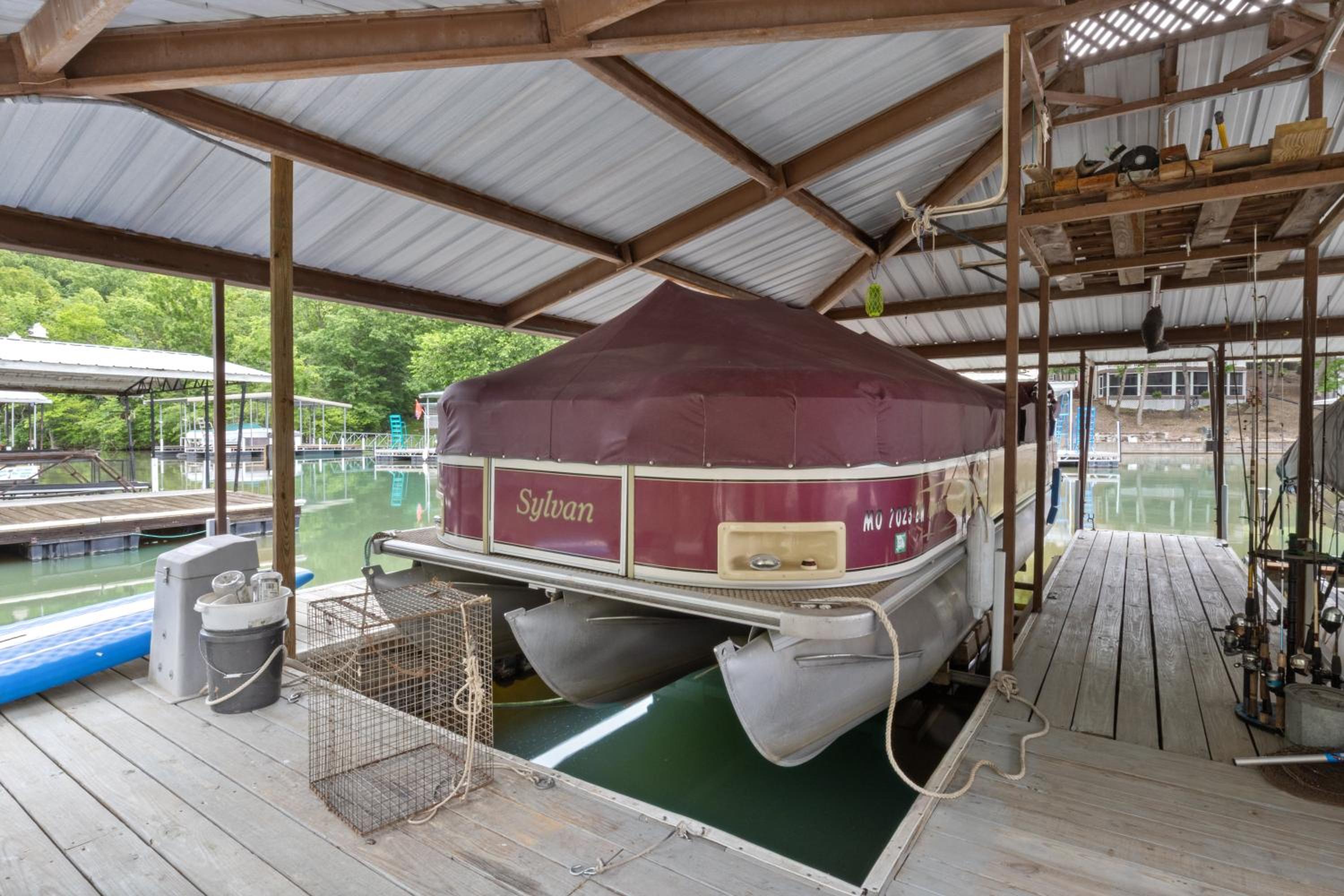 Lakefront Retreat w/ Private Dock, Kayaks, Swim Mat & Lake Views