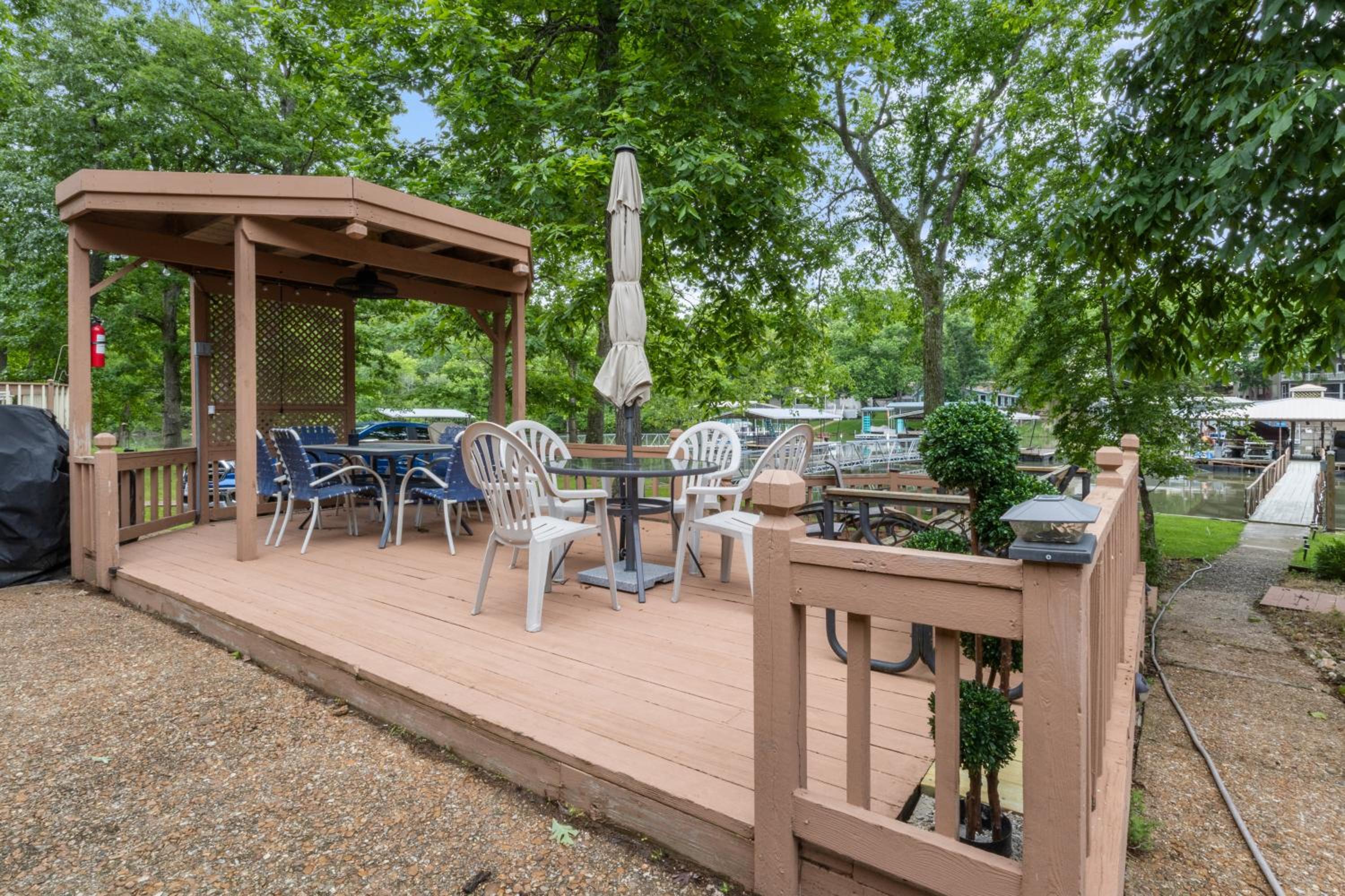 Lakefront Retreat w/ Private Dock, Kayaks, Swim Mat & Lake Views
