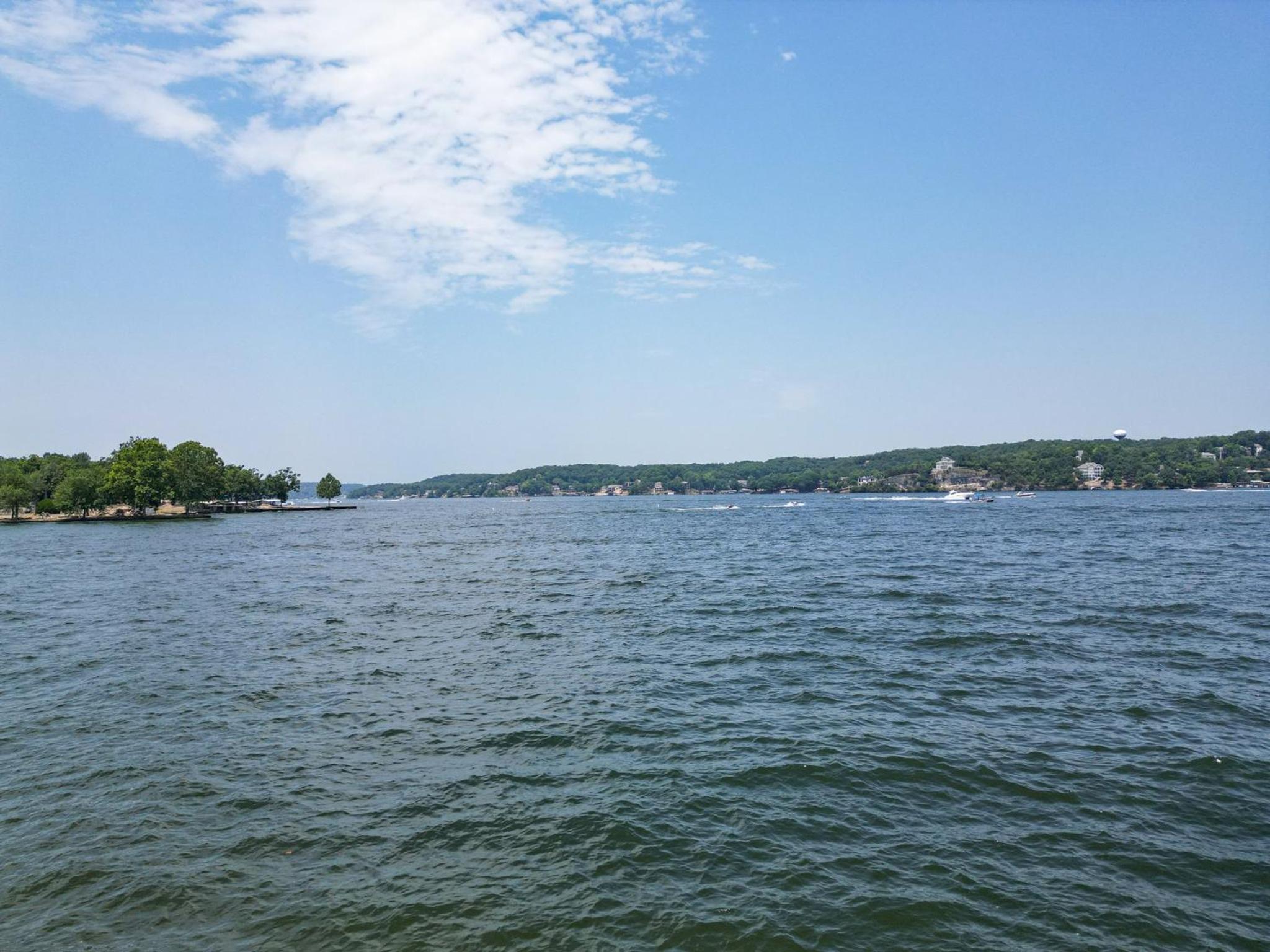 Unforgettable Views & Lakefront Firepit Nights