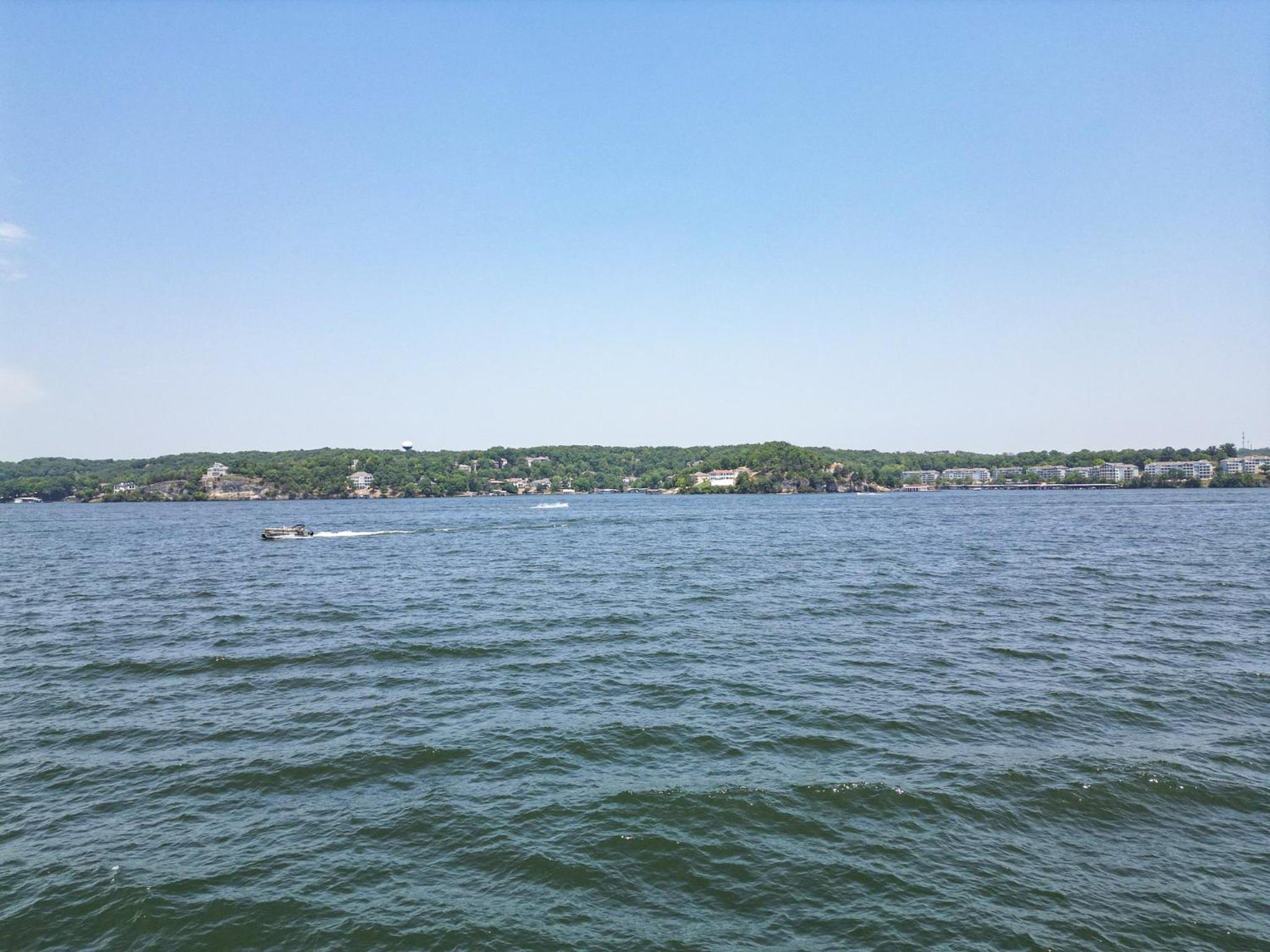 Unforgettable Views & Lakefront Firepit Nights