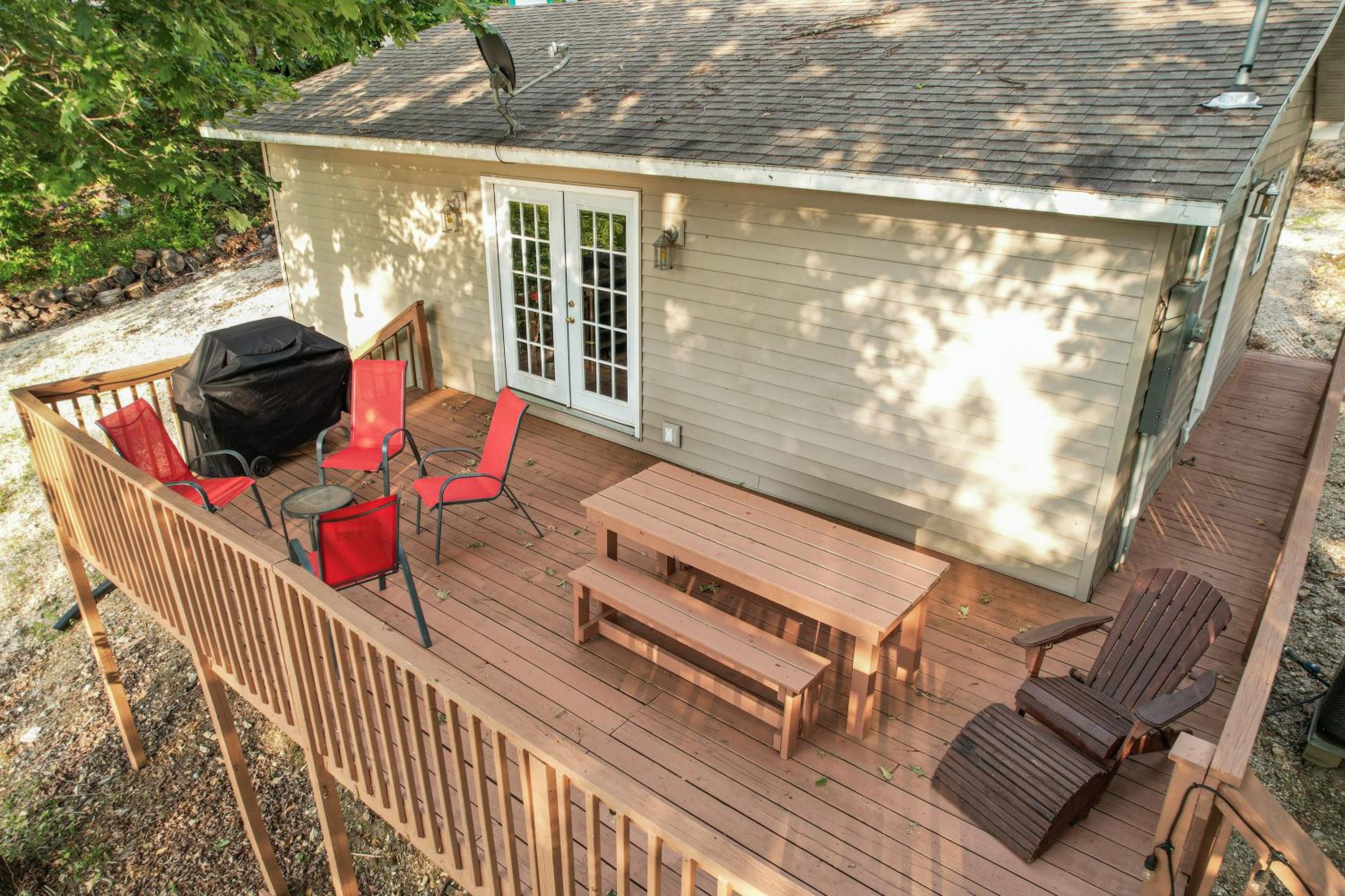 Lake Cabin & Dock - A True Ozarks Experience!