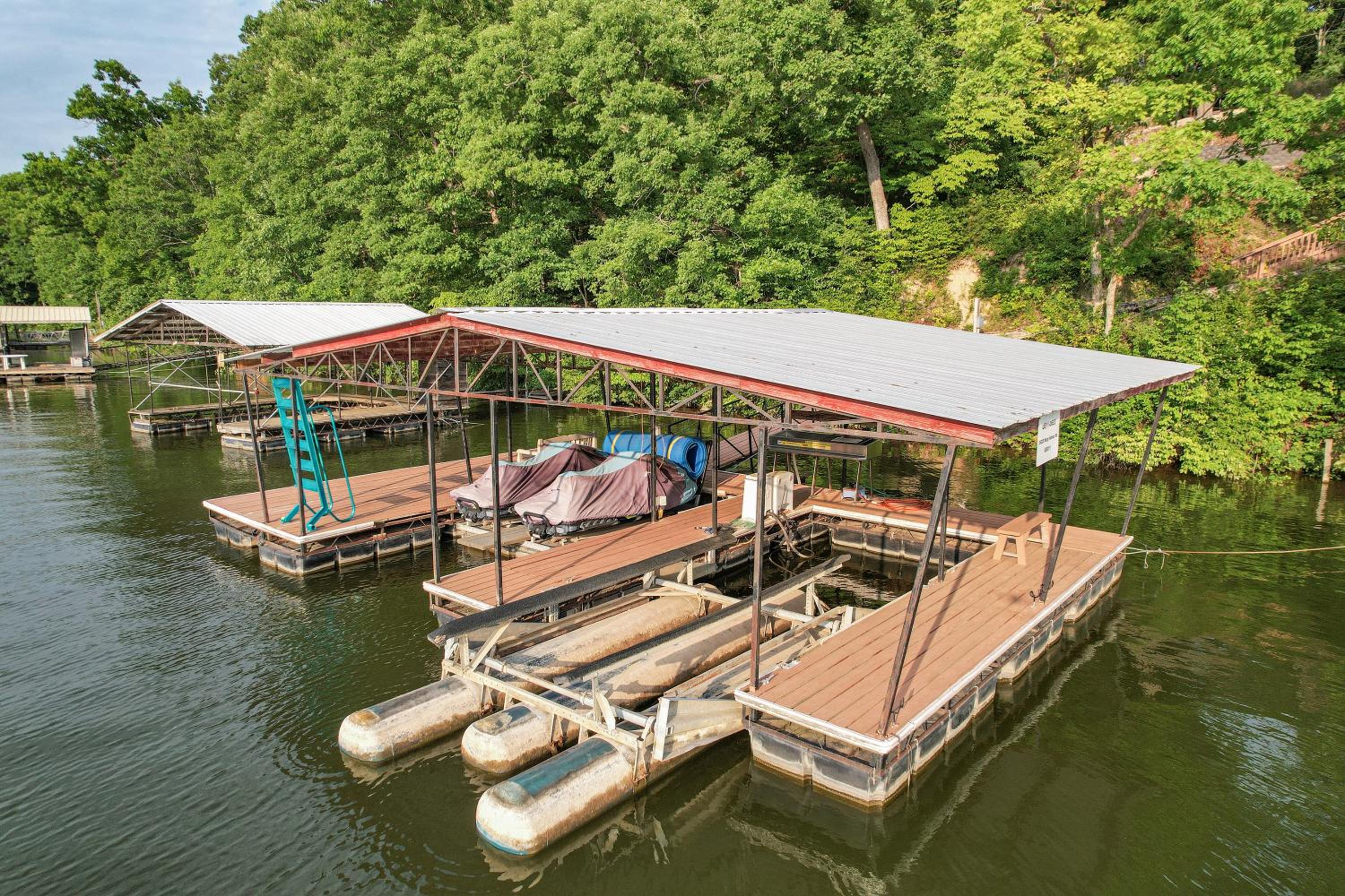 Lake Cabin & Dock - A True Ozarks Experience!