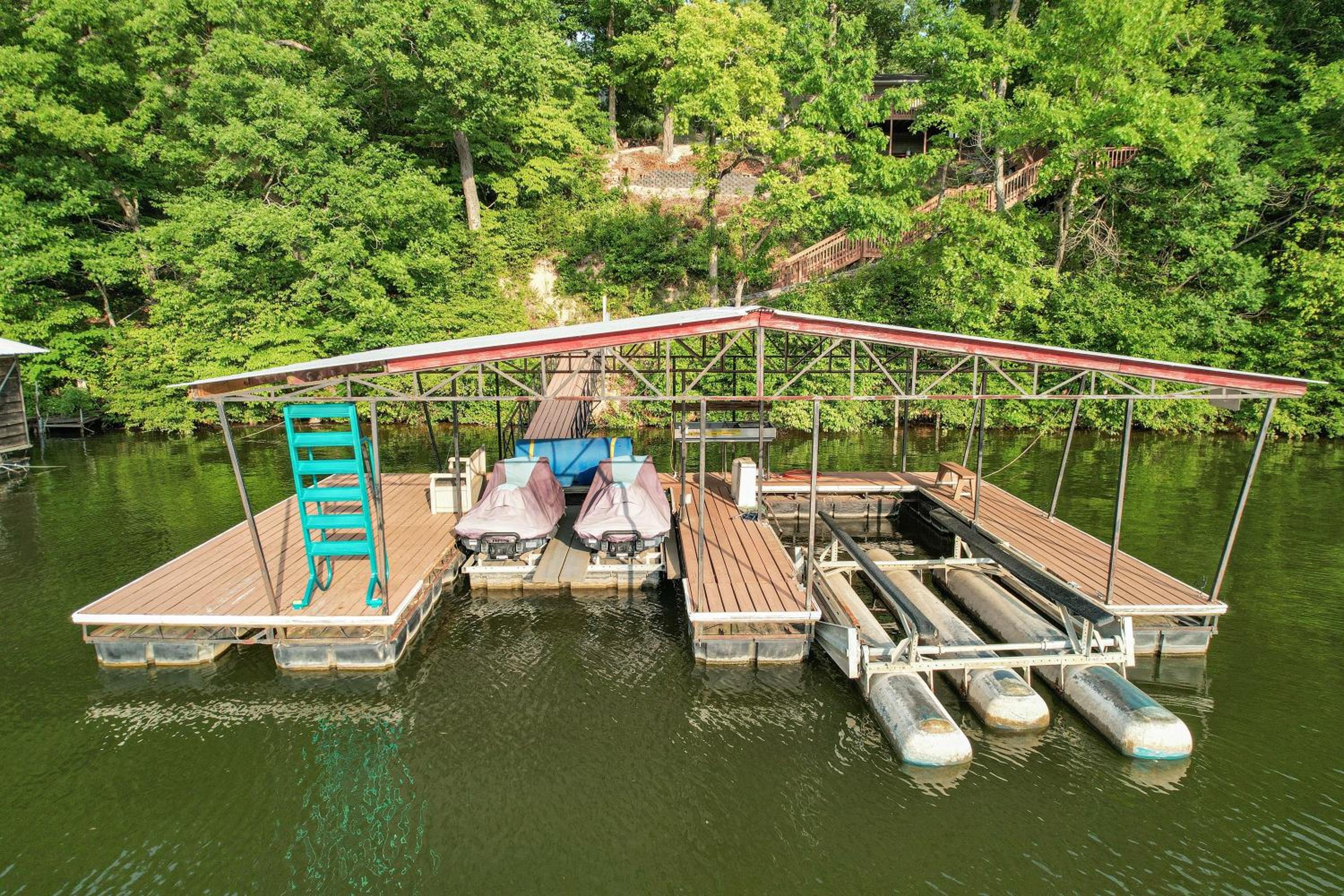 Lake Cabin & Dock - A True Ozarks Experience!
