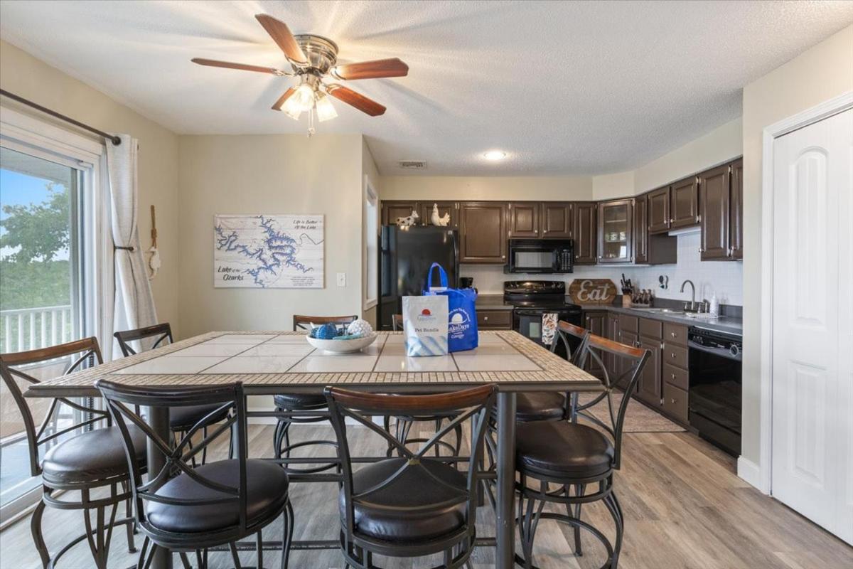 Lakefront Osage Beach Condo + Workspace w/ Pool Views