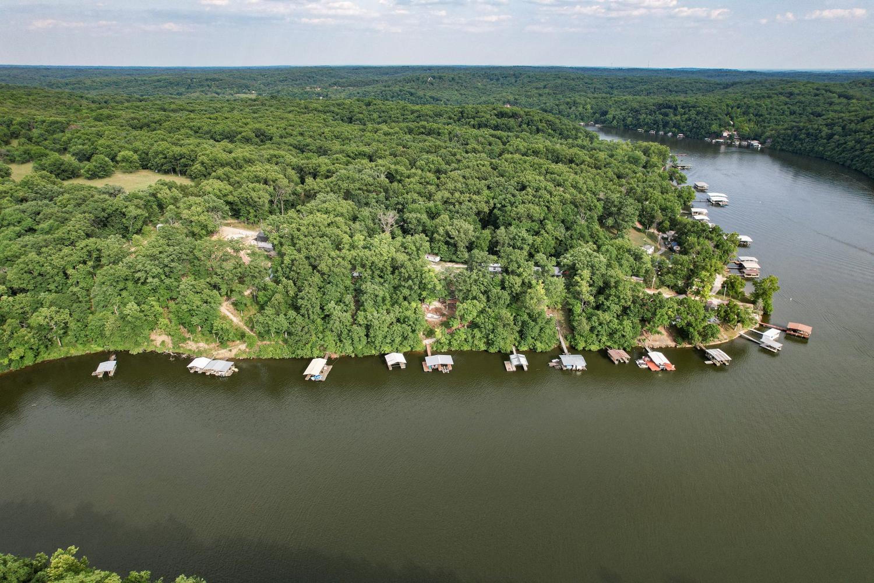 Lake Cabin & Dock - A True Ozarks Experience!