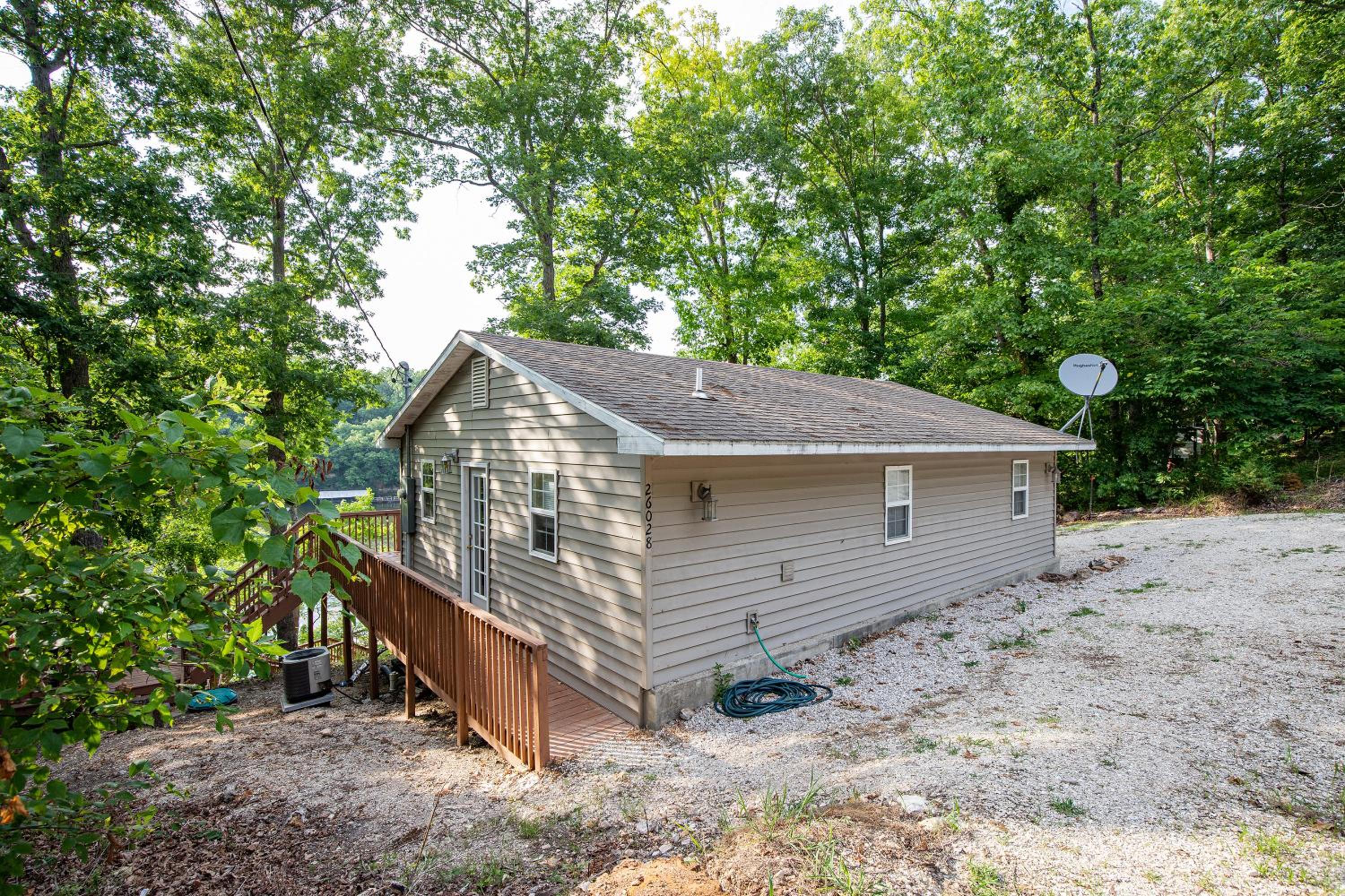 Lake Cabin & Dock - A True Ozarks Experience!