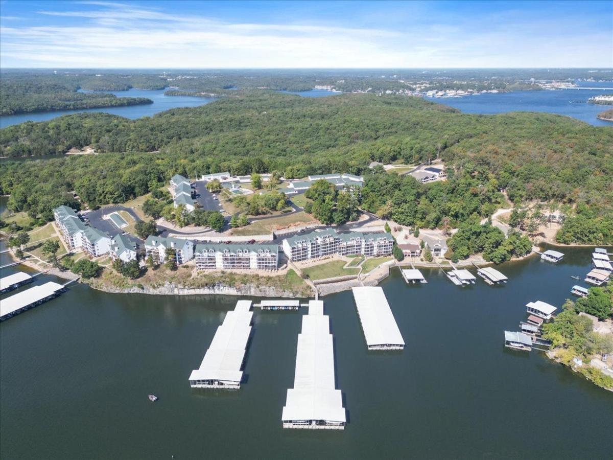 Lakefront Osage Beach Condo + Workspace w/ Pool Views