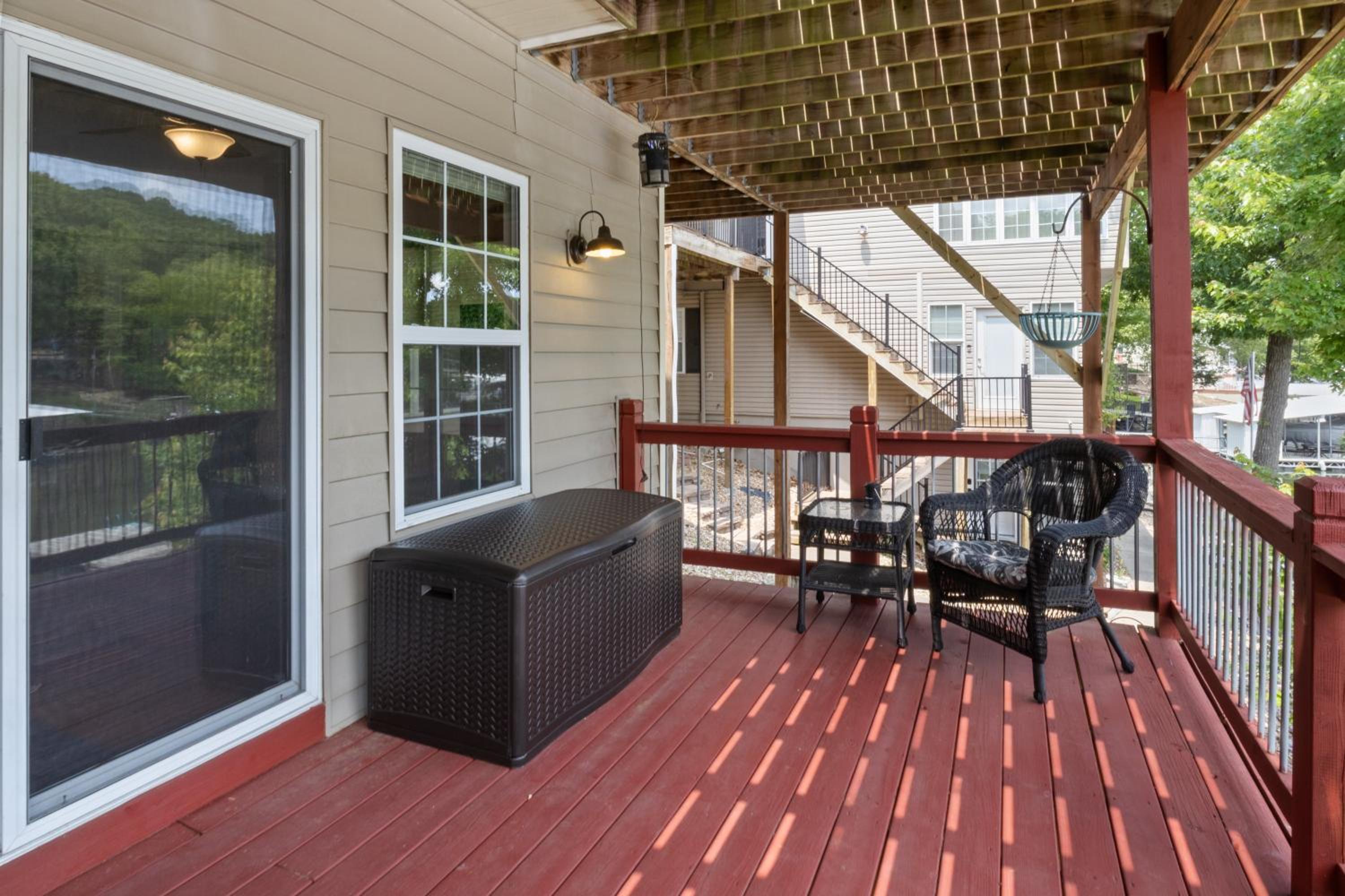 Lux Lakehouse w/ 2 Living Areas, Screened Porch & Dock Access at 22MM