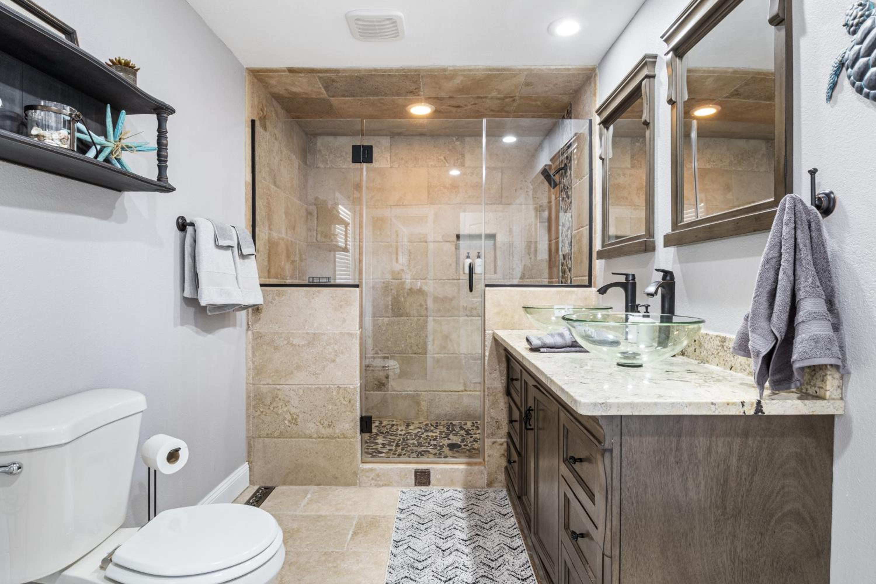 Spacious Home & Lake Access, Lake Views Throughout
