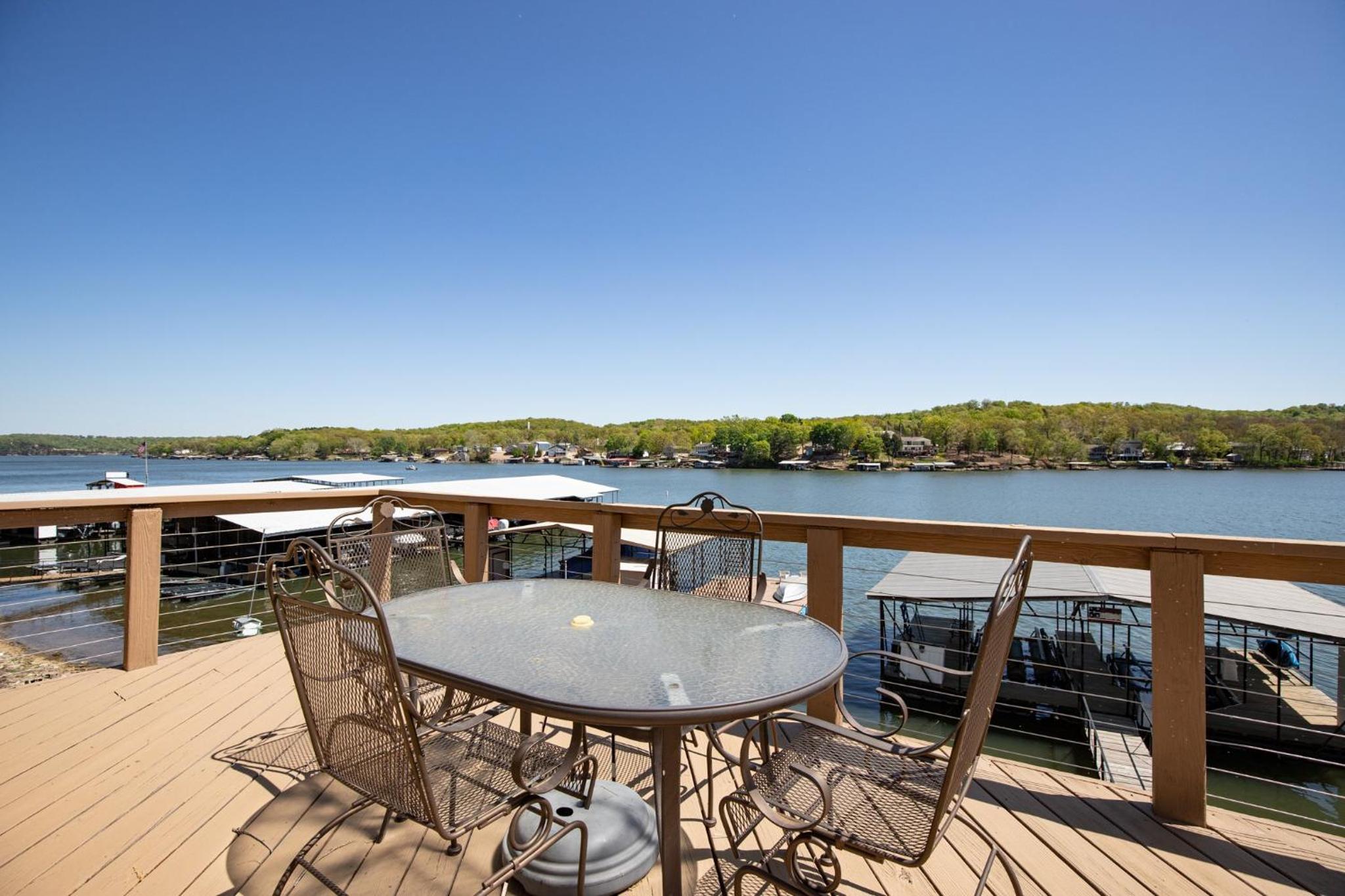 Ultimate Waterfront Getaway, Amazing Lake View
