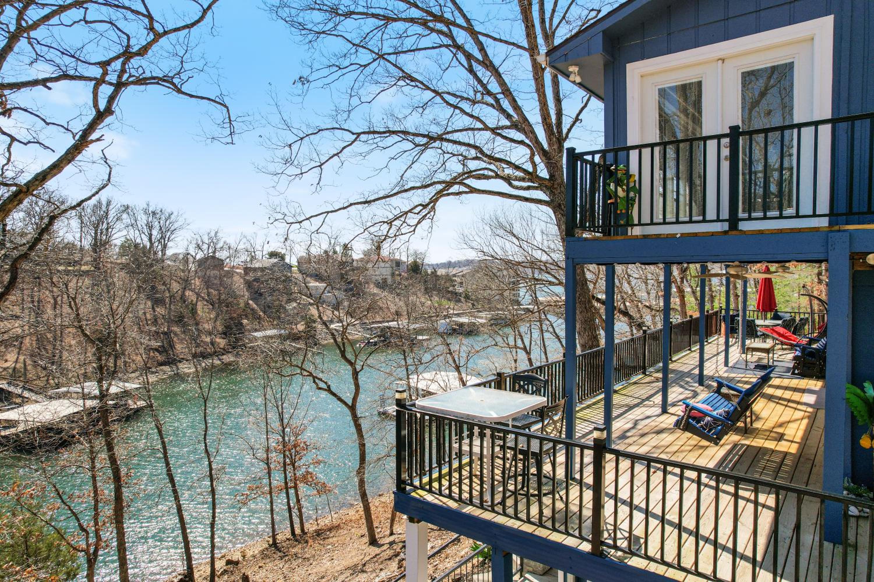 Spacious Home & Lake Access, Lake Views Throughout