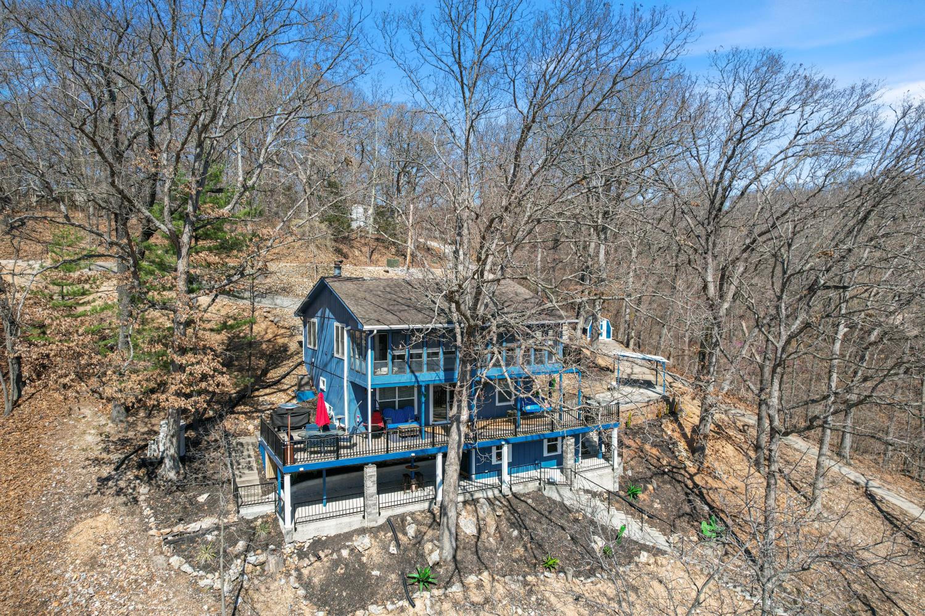 Spacious Home & Lake Access, Lake Views Throughout