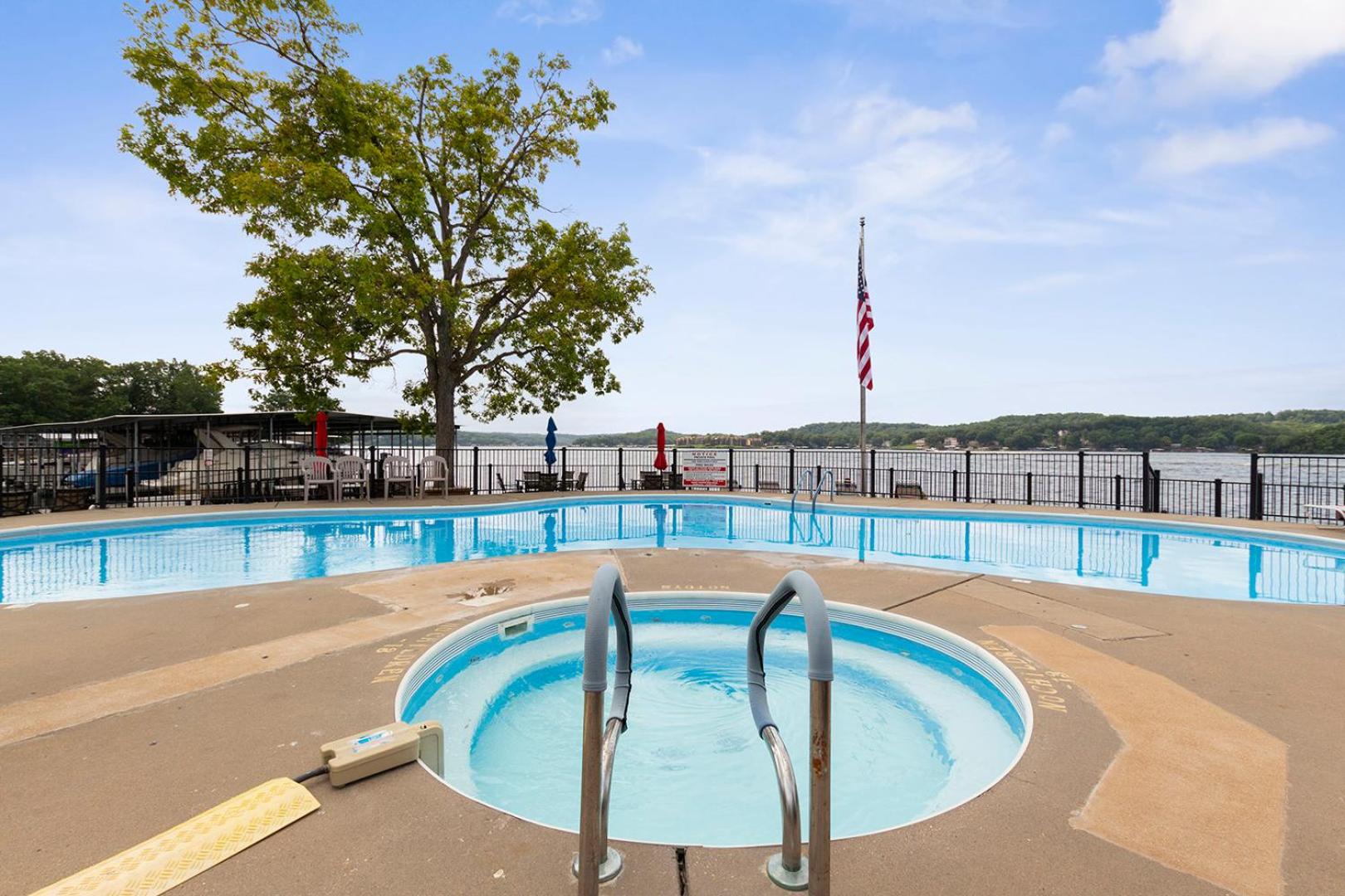 Lakefront Couple Retreat near Hot Spots and Dining