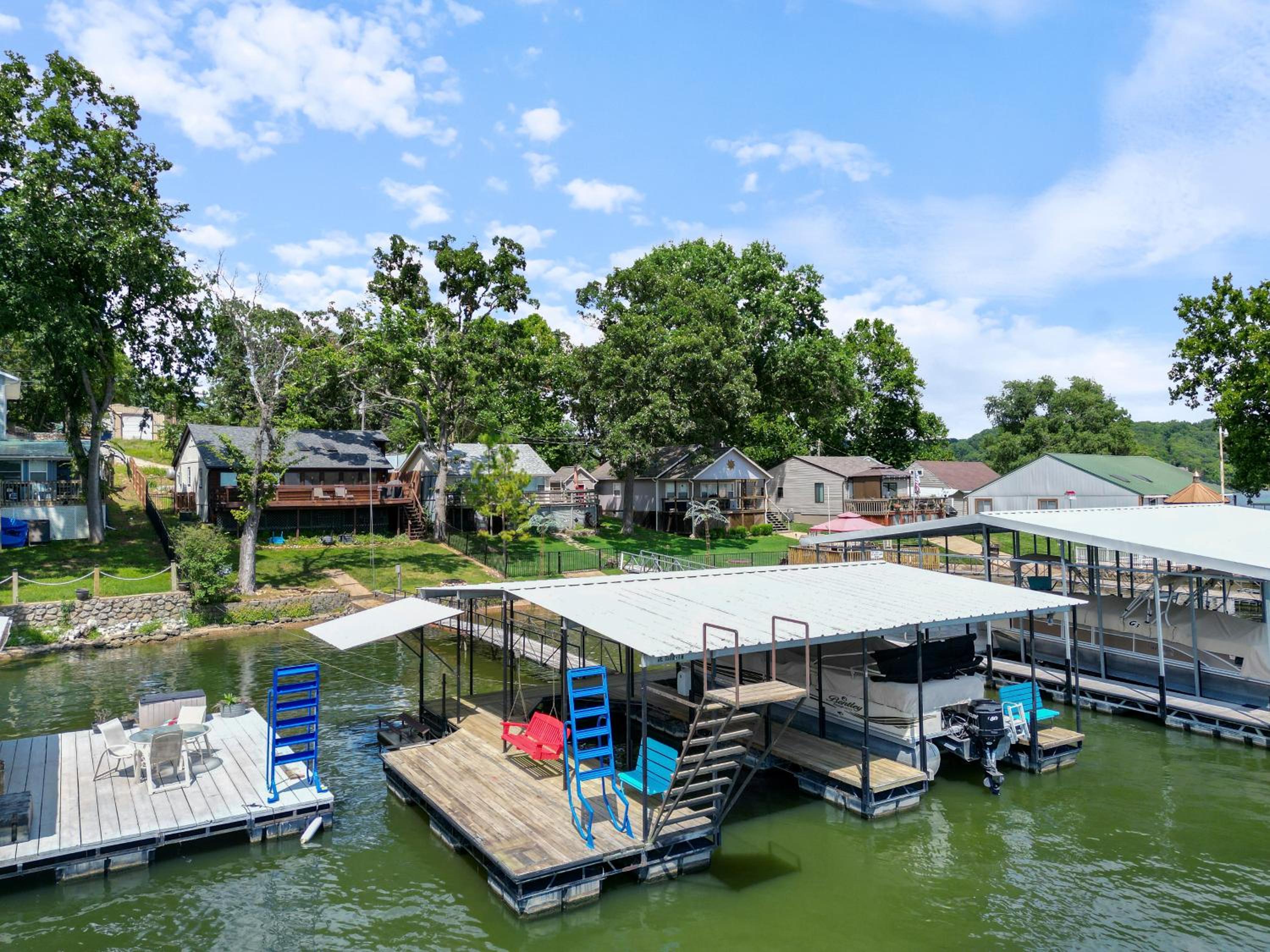 Pet-Friendly Lakefront Home in a Quiet Cove w/ Netflix, Outdoor Seating, Boat Slip