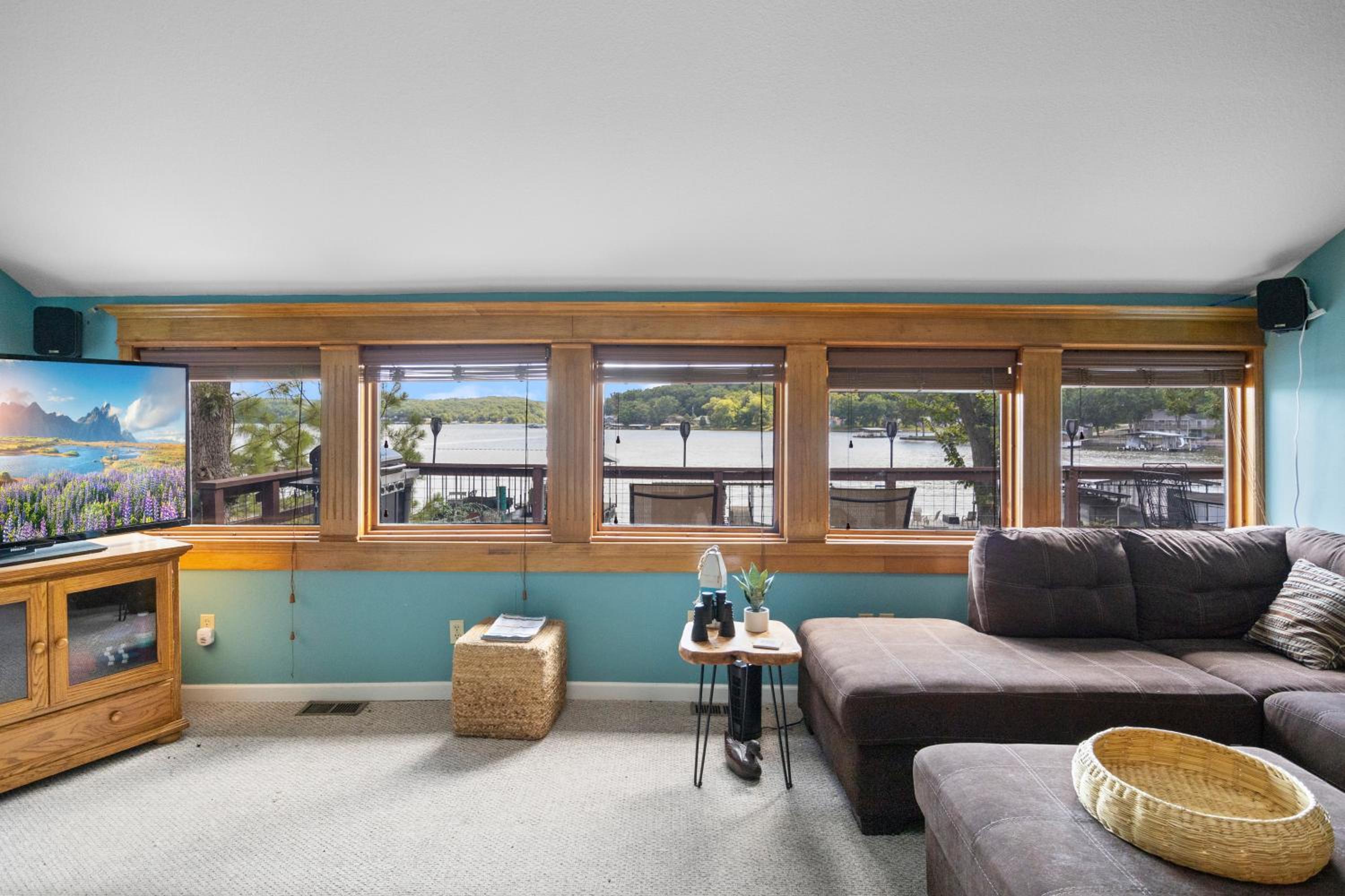 Pet-Friendly Lakefront Home in a Quiet Cove w/ Netflix, Outdoor Seating, Boat Slip