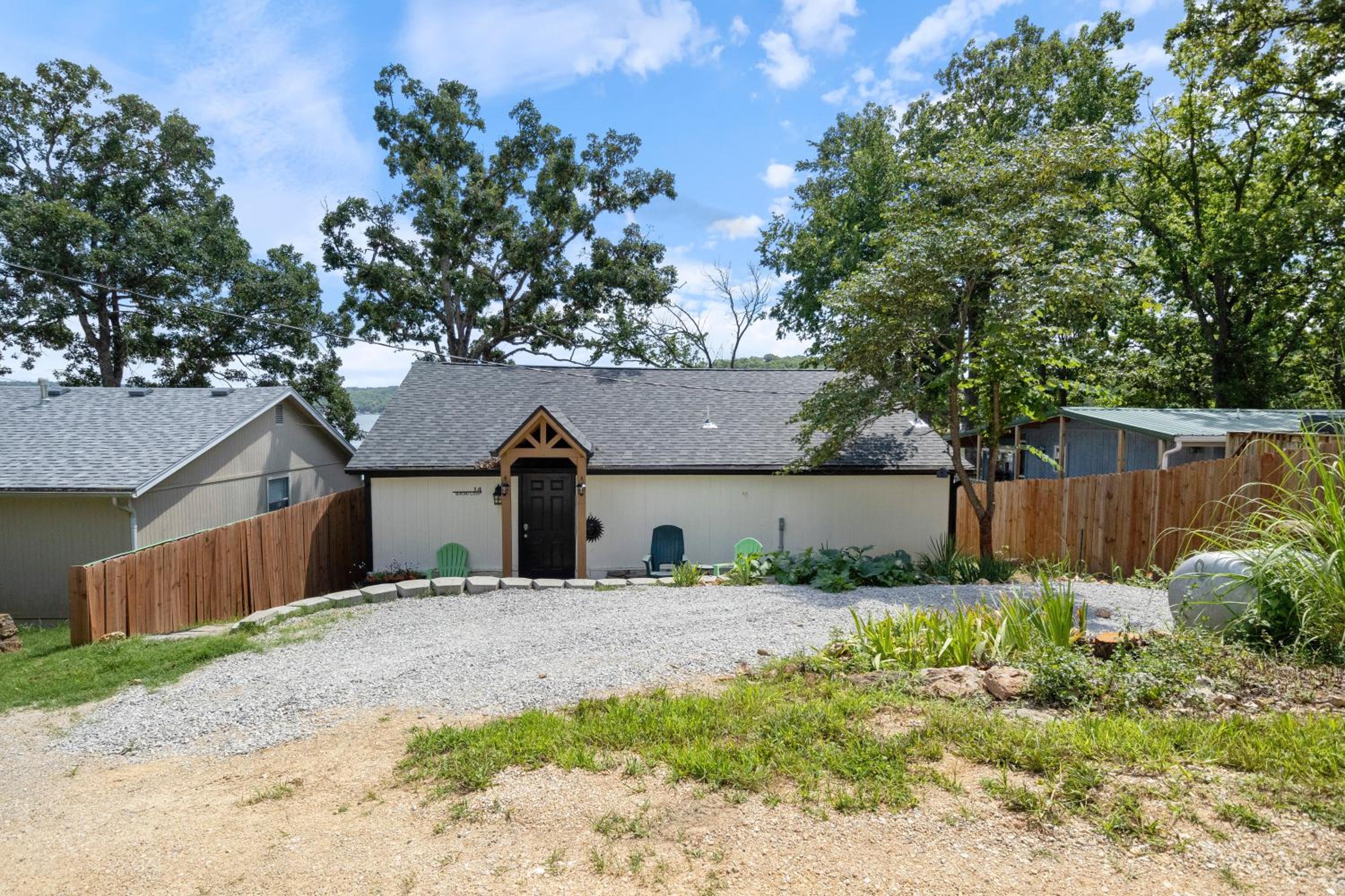 Pet-Friendly Lakefront Home in a Quiet Cove w/ Netflix, Outdoor Seating, Boat Slip