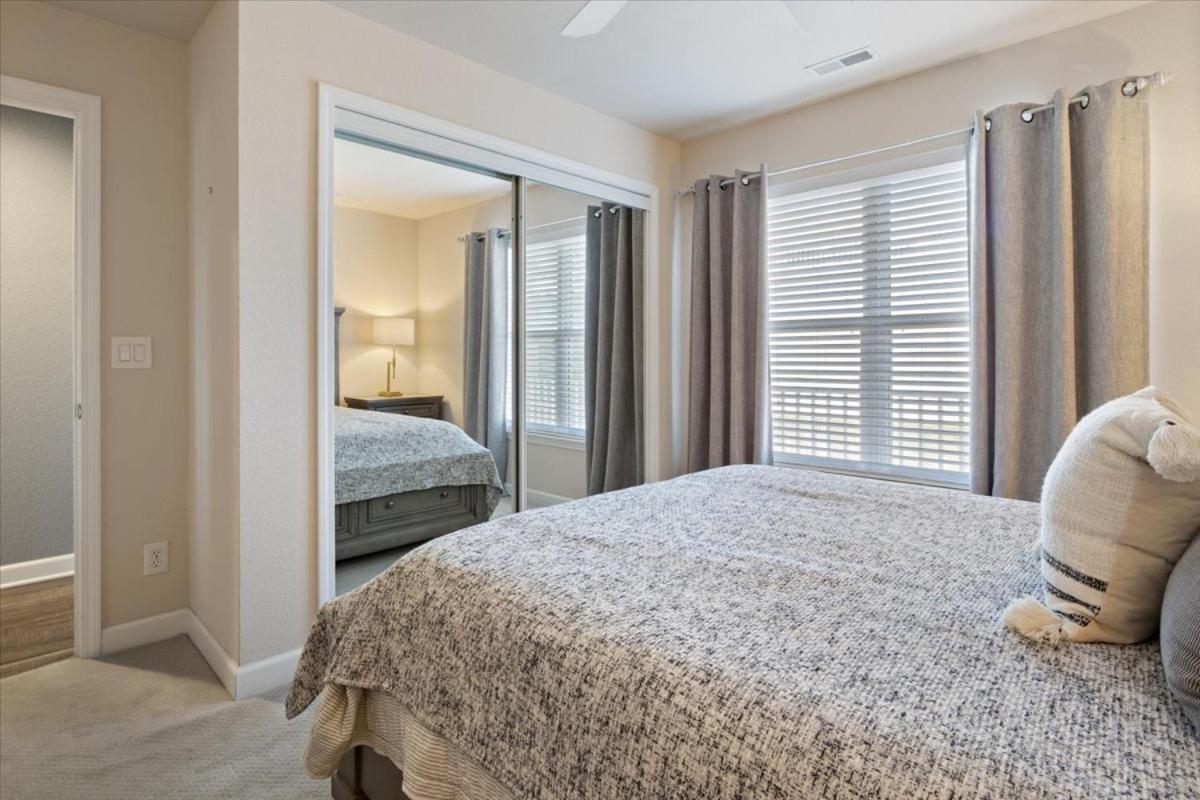 Modern Decor, Views, Grill, Workstation, Boat + 2 PWC Slips & Resort-Style Amenities