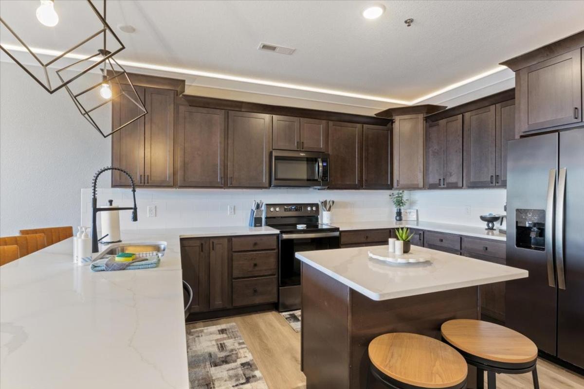 Upscale Lakeside Condo with Extraordinary Amenities at Topsider in Osage Beach 19mm
