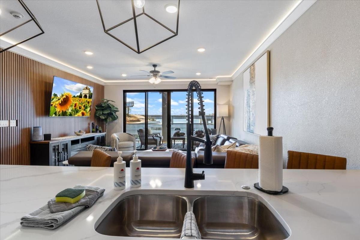 Upscale Lakeside Condo with Extraordinary Amenities at Topsider in Osage Beach 19mm