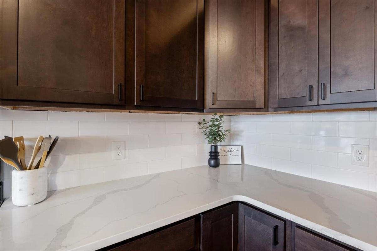 Upscale Lakeside Condo with Extraordinary Amenities at Topsider in Osage Beach 19mm