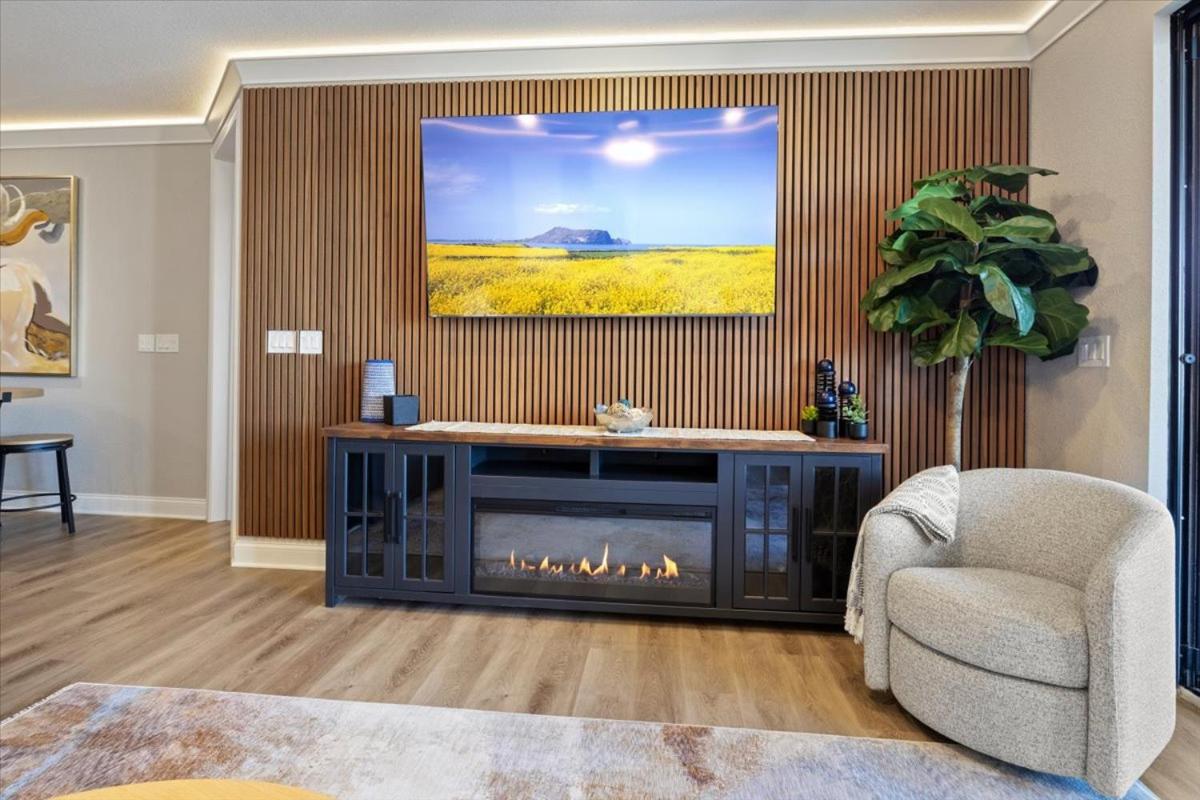 Upscale Lakeside Condo with Extraordinary Amenities at Topsider in Osage Beach 19mm
