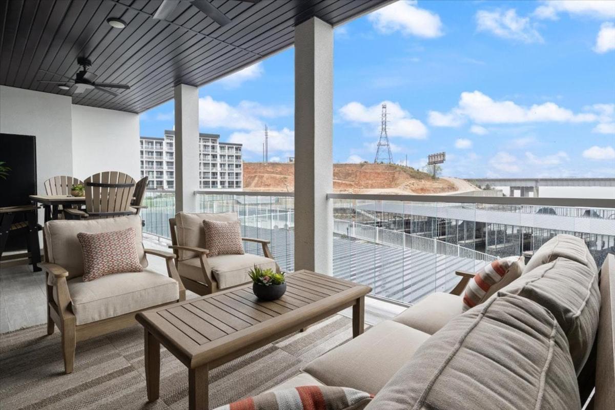 Upscale Lakeside Condo with Extraordinary Amenities at Topsider in Osage Beach 19mm