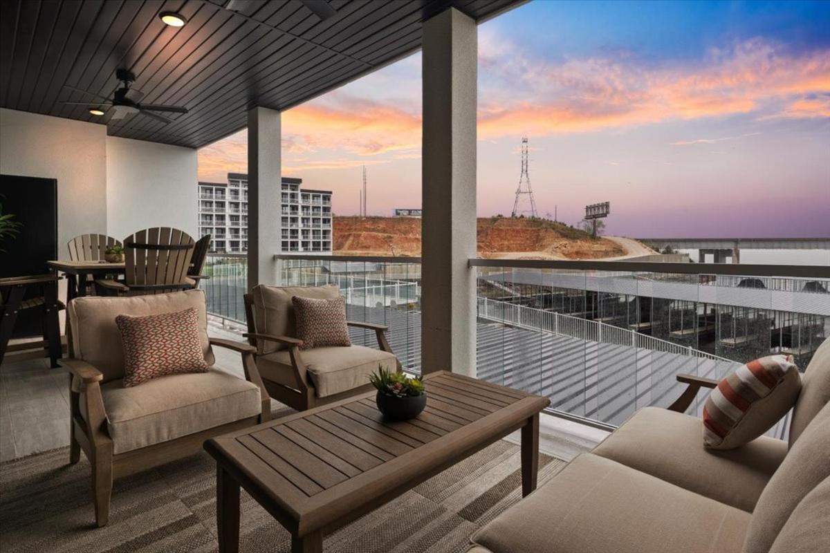 Upscale Lakeside Condo with Extraordinary Amenities at Topsider in Osage Beach 19mm