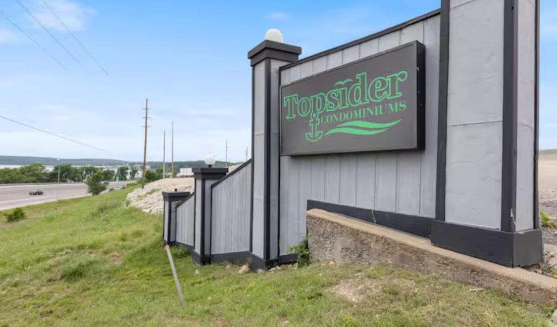 Upscale Lakeside Condo with Extraordinary Amenities at Topsider in Osage Beach 19mm
