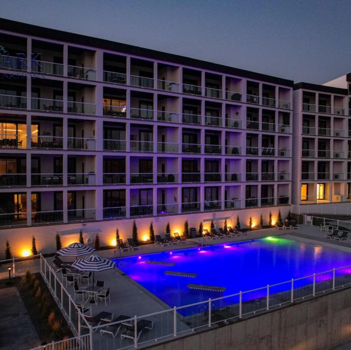 Upscale Lakeside Condo with Extraordinary Amenities at Topsider in Osage Beach 19mm