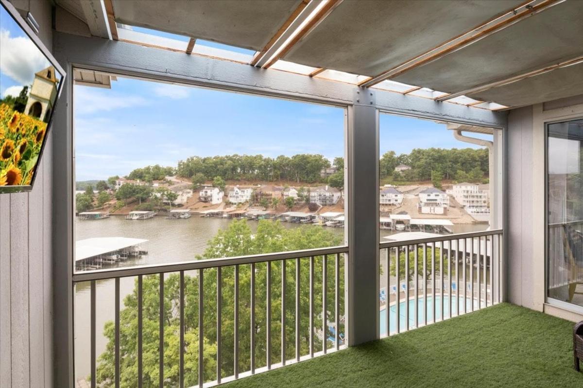 Penthouse Level Condo w/ Lake & Pool Views, Tennis & Pickleball