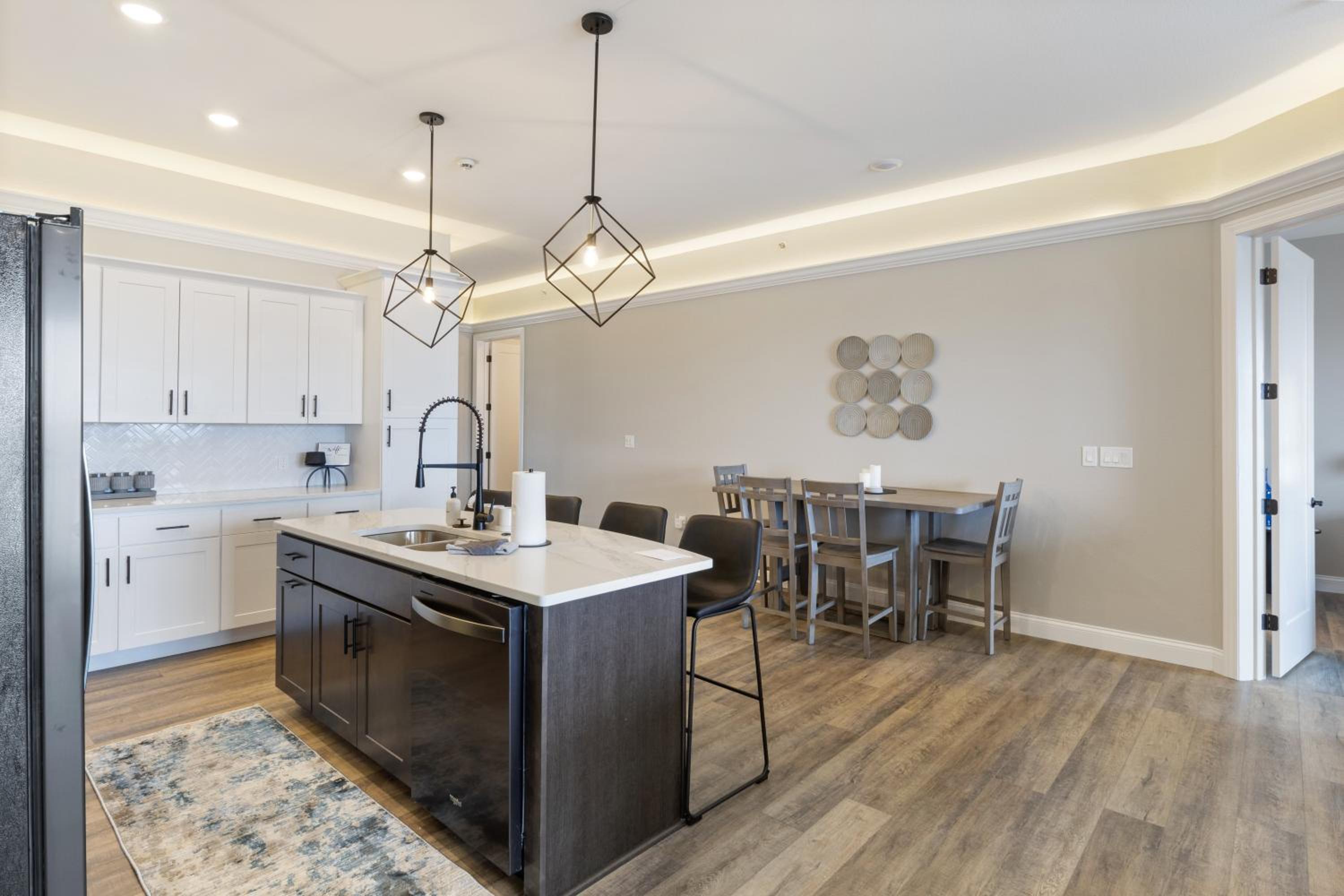 Scenic Views, Outdoor Grill & Dine, Fireplace, Games