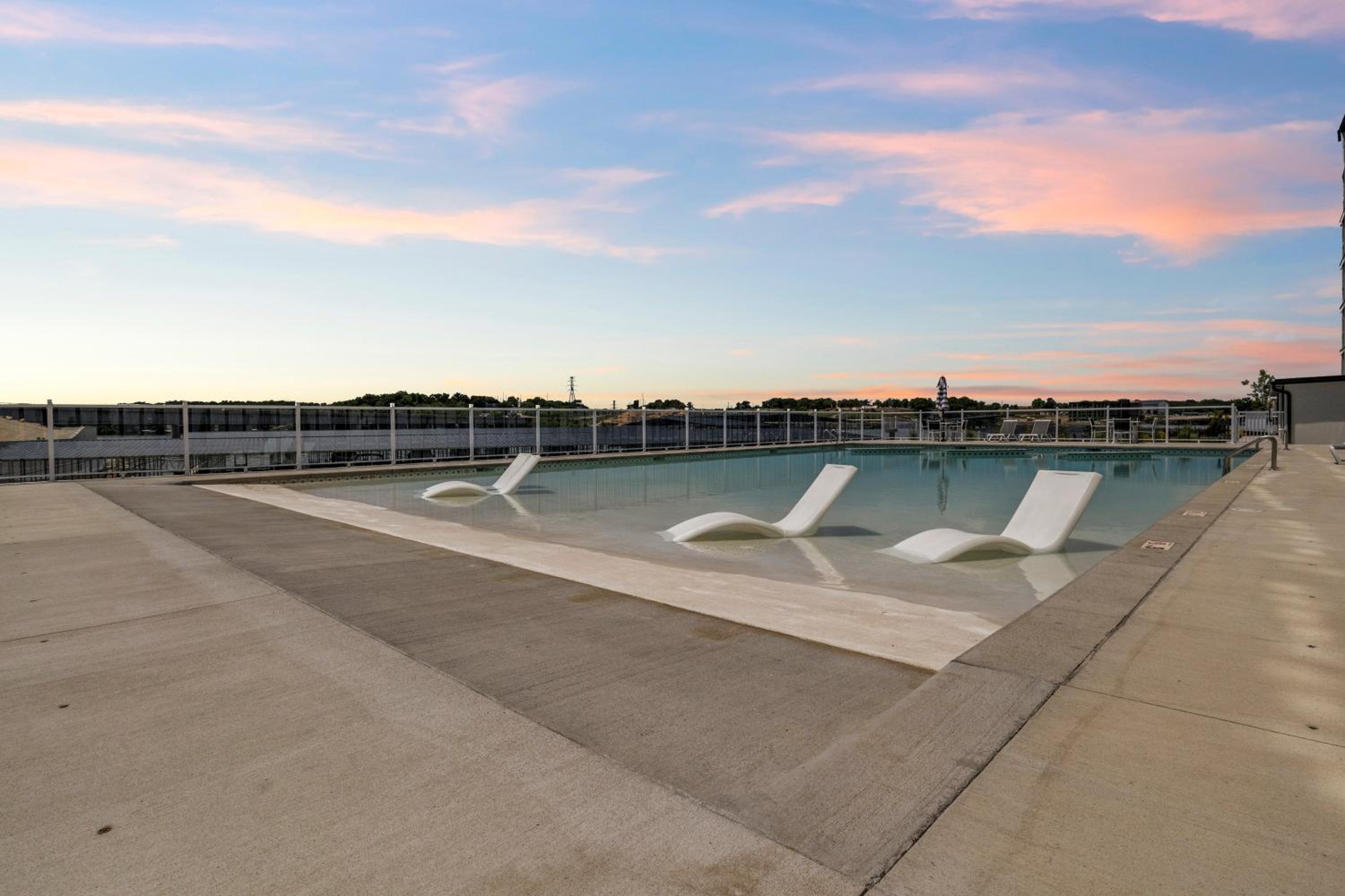 Scenic Views, Outdoor Grill & Dine, Fireplace, Games