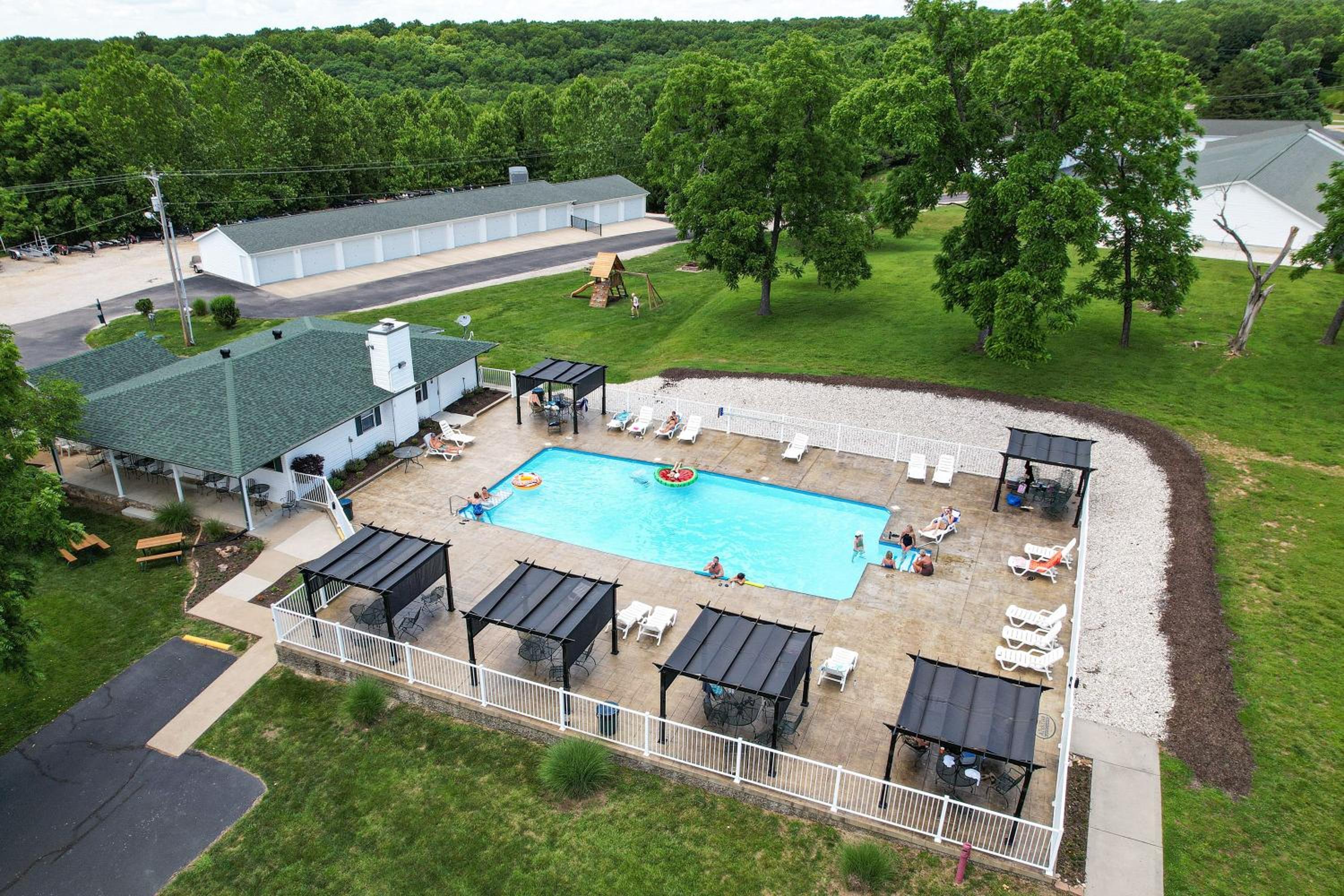 Penthouse Living In The Heart of the State Park