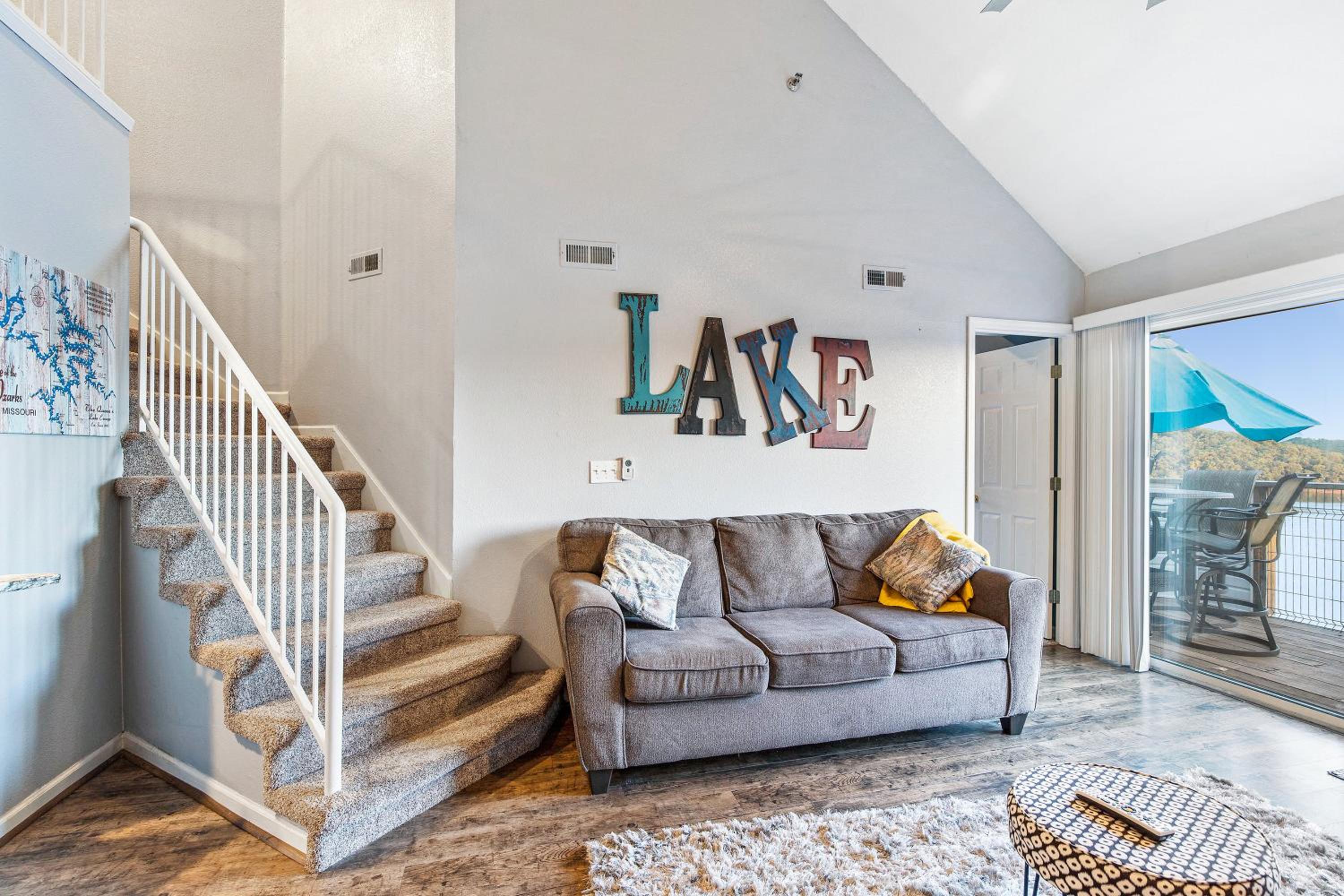Penthouse Living In The Heart of the State Park