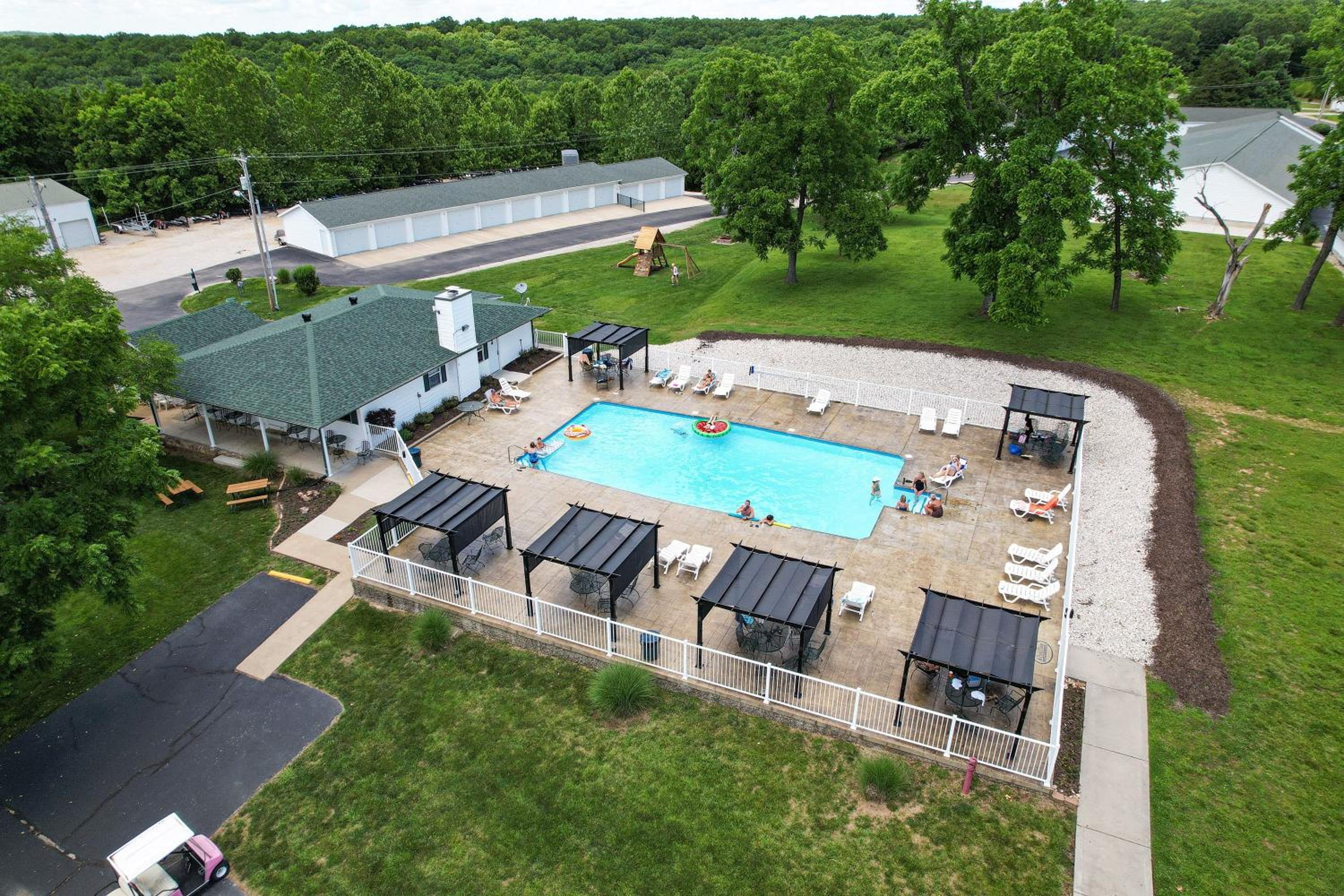 Penthouse Living In The Heart of the State Park