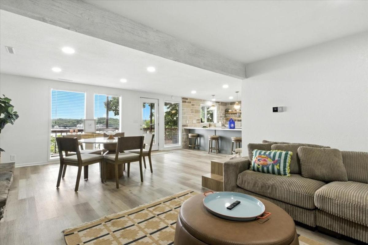Hot Tub, Main Channel Views, Great Outdoor Spaces, Blackstone
