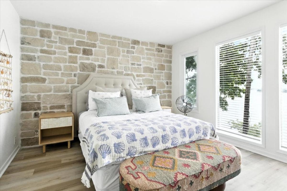 Hot Tub, Main Channel Views, Great Outdoor Spaces, Blackstone