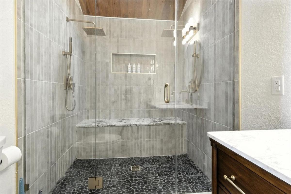 Hot Tub, Main Channel Views, Great Outdoor Spaces, Blackstone