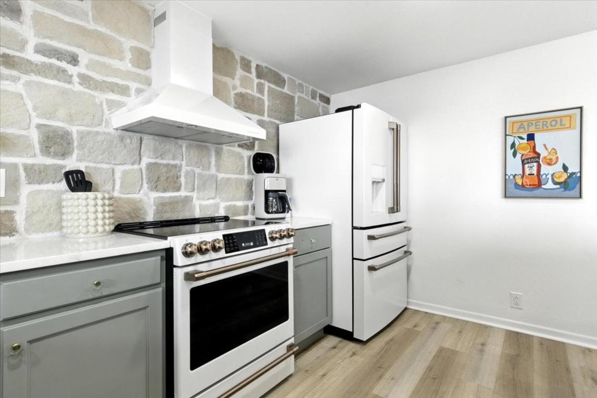 Hot Tub, Main Channel Views, Great Outdoor Spaces, Blackstone