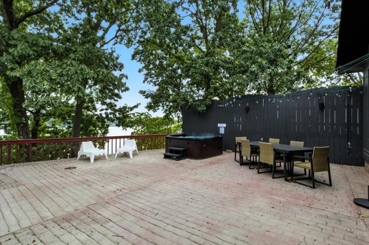 Hot Tub, Main Channel Views, Great Outdoor Spaces, Blackstone