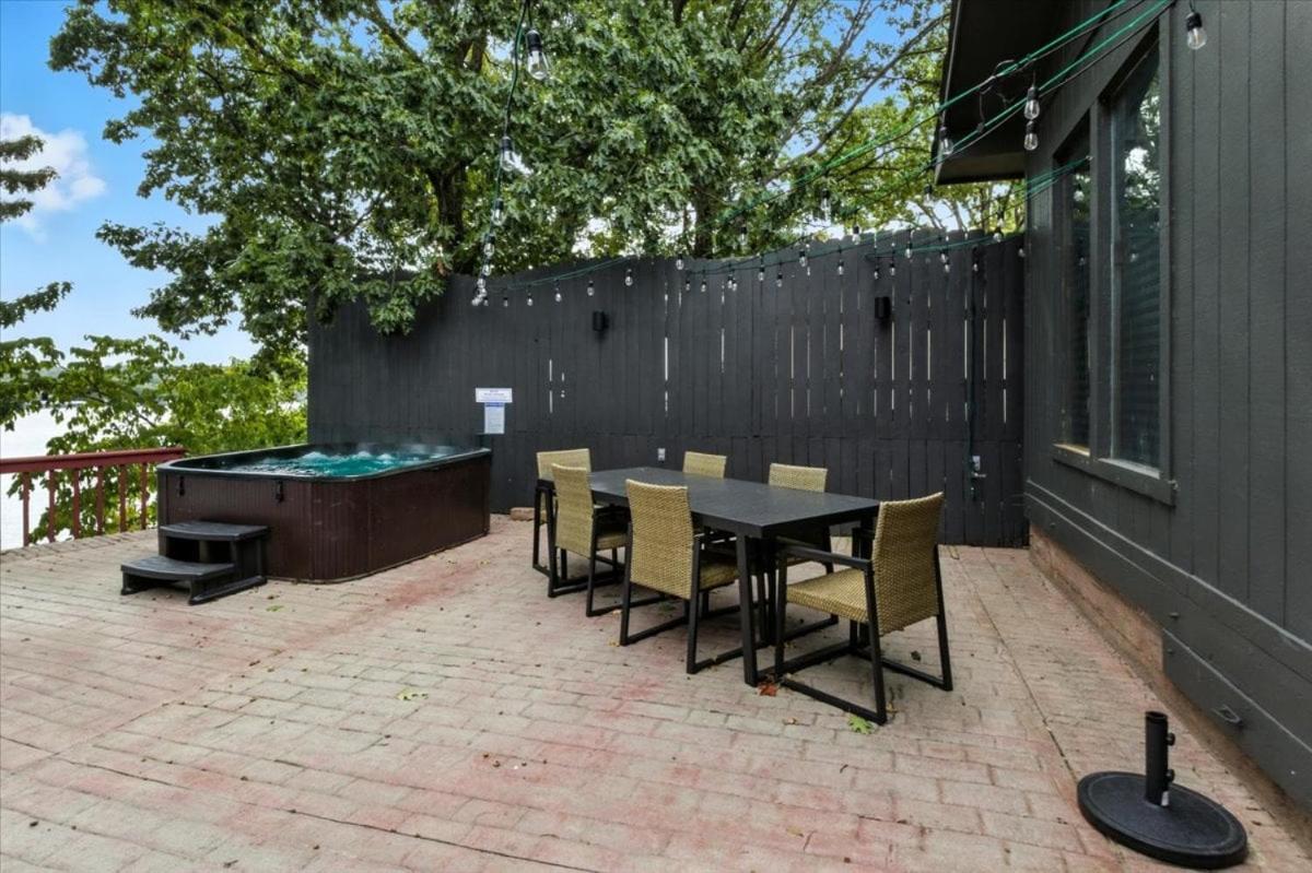 Hot Tub, Main Channel Views, Great Outdoor Spaces, Blackstone