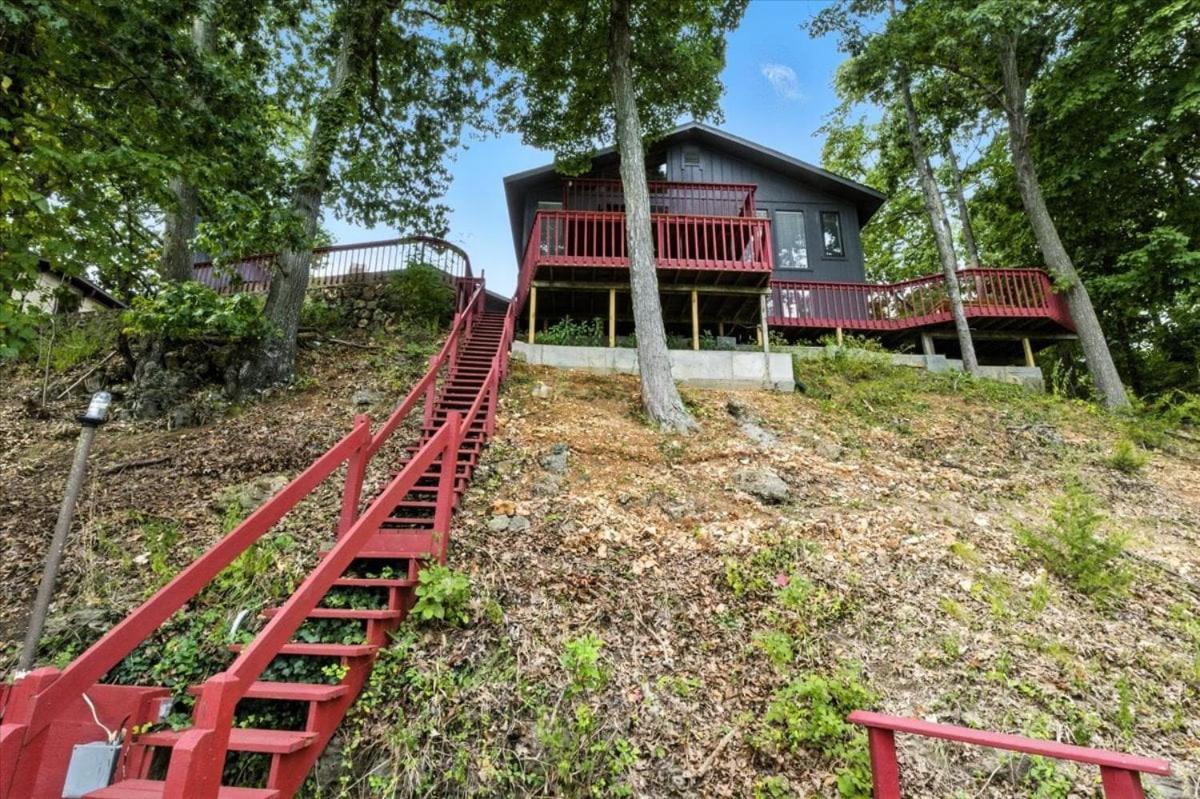Hot Tub, Main Channel Views, Great Outdoor Spaces, Blackstone