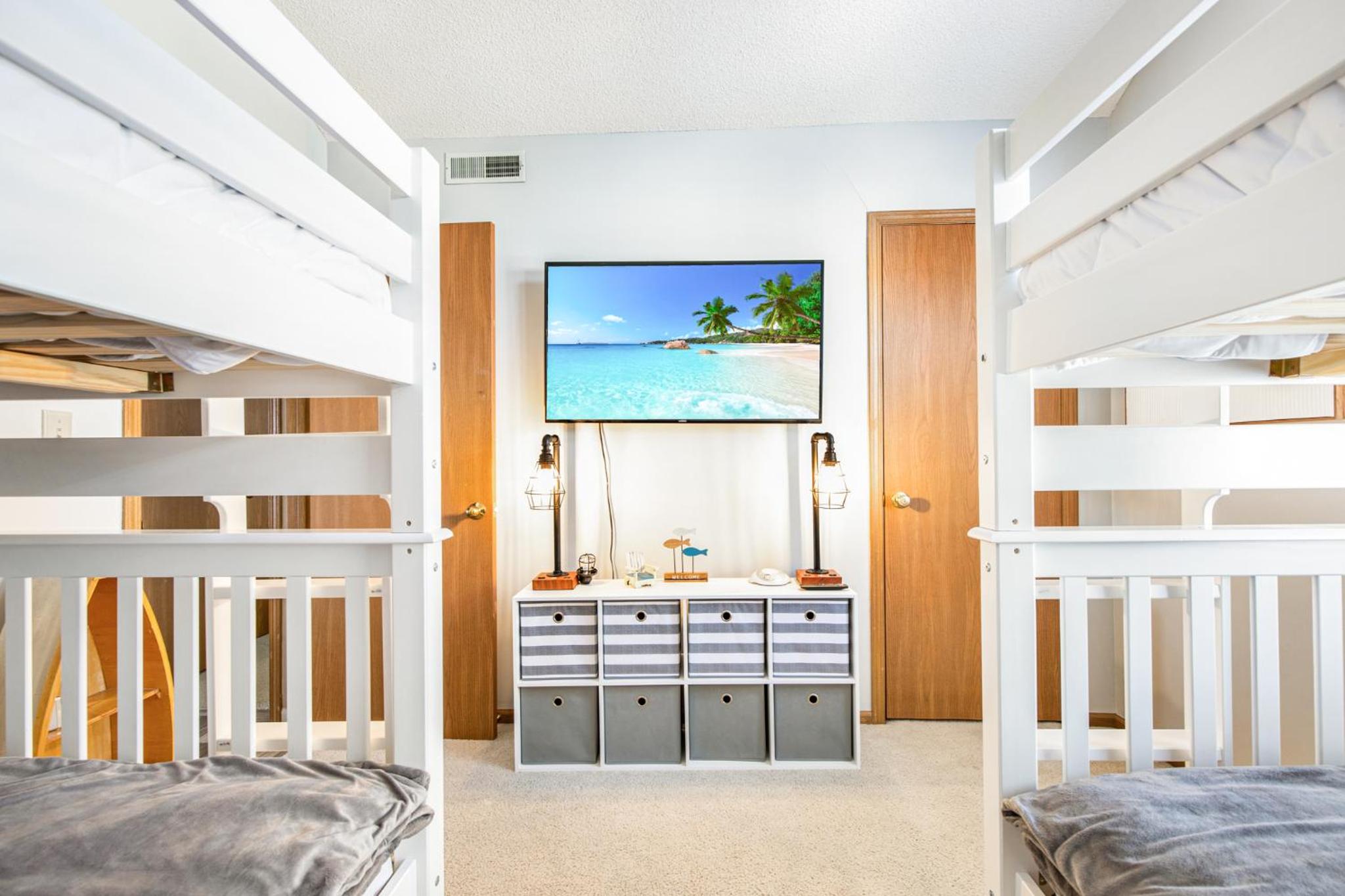 Poolside Condo with Amazing Lake Views & Design
