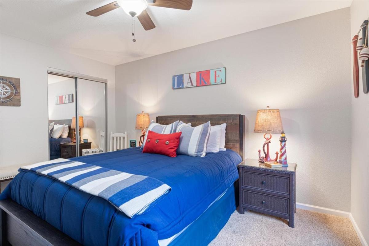 Lakeview Condo, Pools, Patio with Grill, Near PB2 Launch